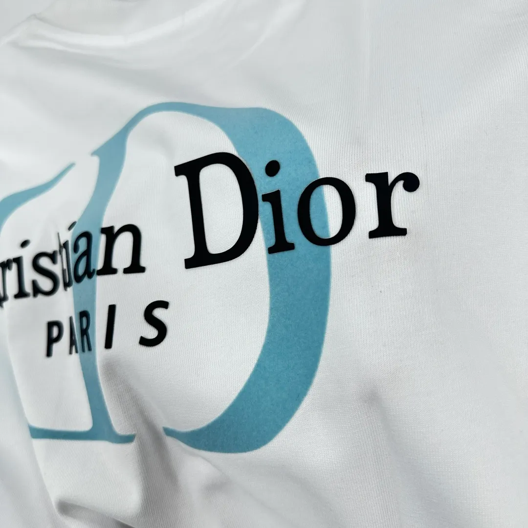 🅿️190 Dior 2025 spring and summer new style Classic CD letter flocking technology + three-dimensional silicone Black and white simple and elegant Customized double yarn plain cotton fabric Short-sleeved T-shirt Unisex Color: Black White Size: S (90-130 catties) M (120-150 catties) L (140-165 catties) XL (160-180 catties) XXL (180-210 pounds)