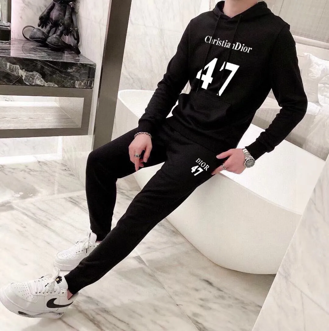 🅿️400 direct batch [DIOR Dior] (Fat Man Gospel) popular suit is coming. Focus on the original version of the official website. 2025 new popular cardigan sweater suit. The original order is the best. 🇭🇰The meticulous work of top designers. Just for a fitting and perfect upper body effect. 100% natural high-quality Roman cotton, close-fitting comfort, noble and elegant! Original hardware embodies elegance and nobility! Counter size: M-5XL (maximum wear up to 220 pounds)
