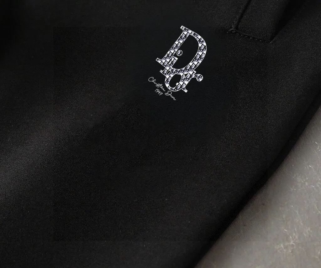 🅿️420 [DIOR Dior] (Fat Man Gospel) hot-selling suit is coming. Focus on the original version of the official website. 2025 new hot-selling cardigan sweater suit. The original order is the best product. 🇭🇰The meticulous work of top designers is dedicated to a fitting and perfect upper body effect. All-natural high-quality Roman cotton 100%, close-fitting comfort, noble and elegant! Original hardware embodies elegance and nobility! Counter size: M-5XL (maximum wear up to 220 pounds)