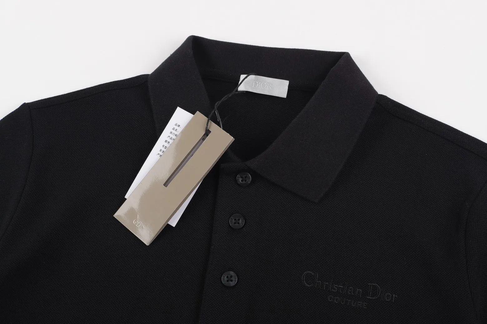 🅿️256 DIOR Di* 2025 SS spring and summer lapel POLO new style. Three-dimensional letter 3D imported Tajima embroidery technology. Specially customized letter logo stone pattern buttons. Details in place💯 Made of 100% cotton pique cloth. Comfortable feel. Color: black white. Size: M-XXL