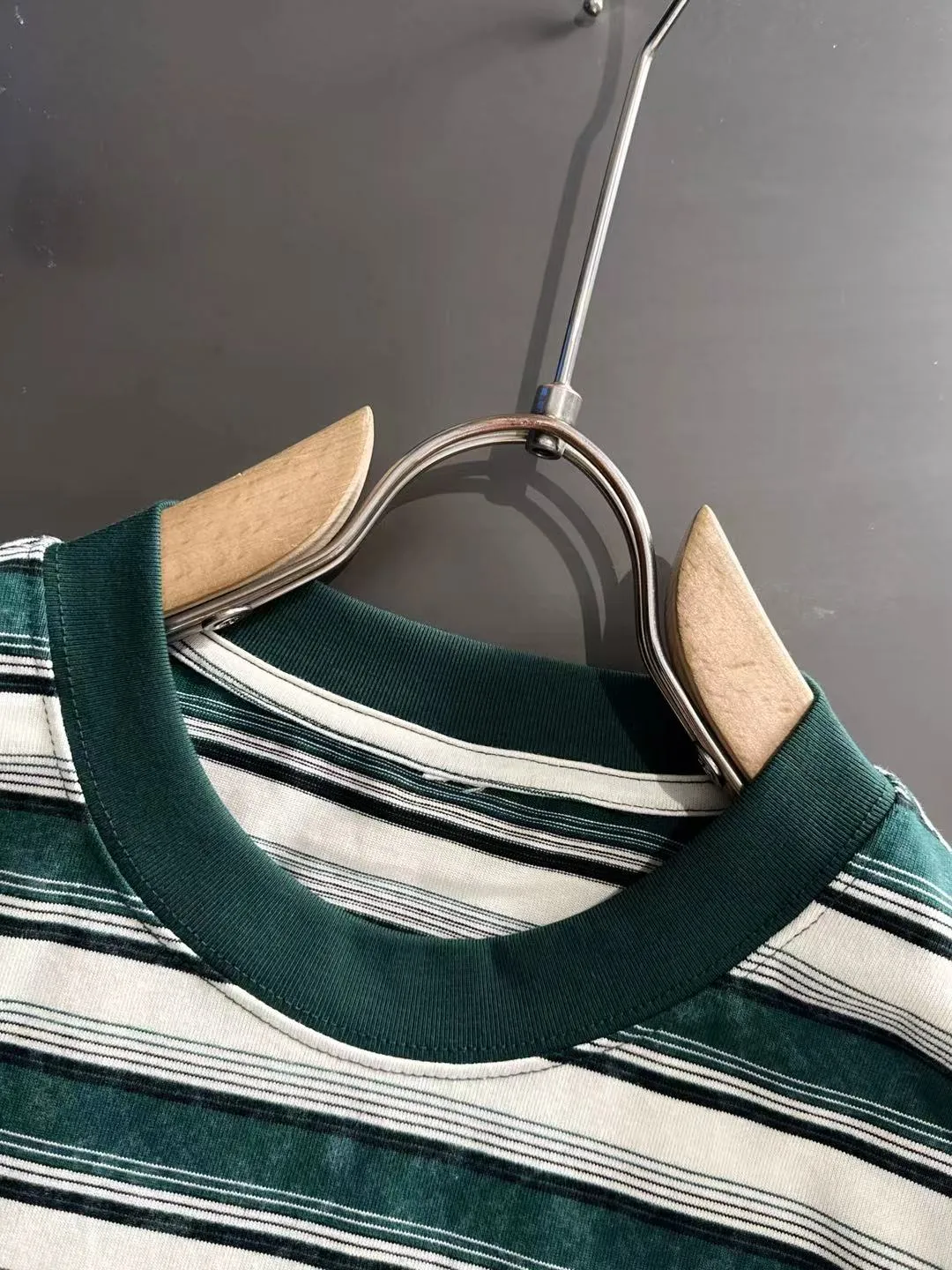 🅿️270 shipped next day DIOR Dior 2025 spring and summer new high quality launch of double yarn pure cotton striped fabric short-sleeved personalized exclusive style will not deform or shrink after being soaked in water SIZE: M-3XL