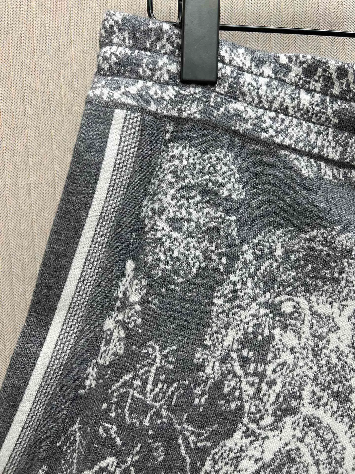 🅿️680 complete set of Dior 25ss new letter logo Rui jungle jacquard loose knitted shorts Size: S.M.L.
