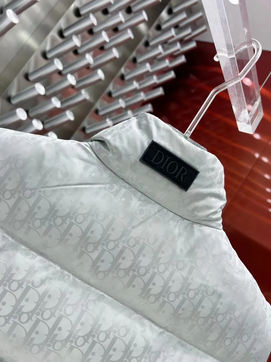 🅿️620 2025 Autumn and Winter New Style🆕Down Jacket Original 1:1 customized hardware accessories are all imported and customized. Counter comparisons are welcome. Absolutely high quality. Made of top-grade 95 white duck down. Super soft. Full and fluffy. Super heavy workmanship. The fabric is well-crafted and has a perfect pattern. Note⚠The fabric is super comfortable. Exclusive model. Non-market goods. Same sizes for men and women: M～XXXL