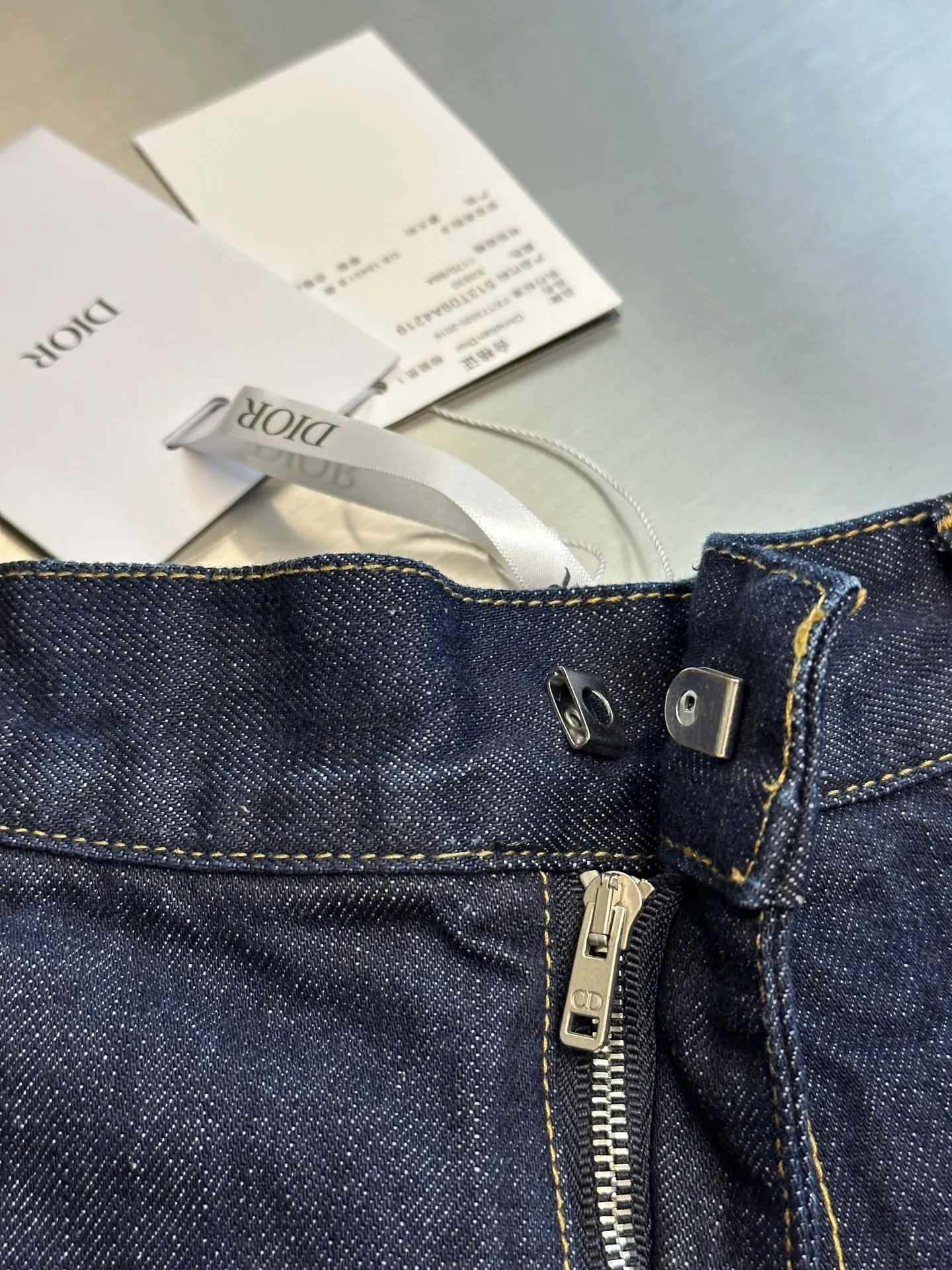 🅿️420 Dior Rolled Presbyopia Denim Shorts (Women) These shorts highlight Maria Grazia Chiuri’s interpretation of a classic staple. Crafted from blue cotton denim, it features a classic five-pocket design with Christian Dior Paris signature on the back and signature Oblique print on the interior. Concealed zipper and hook closure size: 36.38.40
