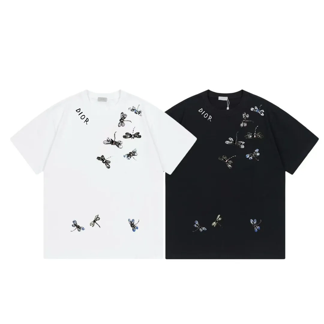 🅿️170 (arrives the next day) Dior 2025 new painted butterfly letter logo, same style for men and women, short-sleeved T-shirt ·Customized 280g 100% double yarn pure cotton fabric ·Dyeing 32 counts double-strand thread ·Complete collar label, hangtag, main mark and three labels Color: black Size: XS S M L