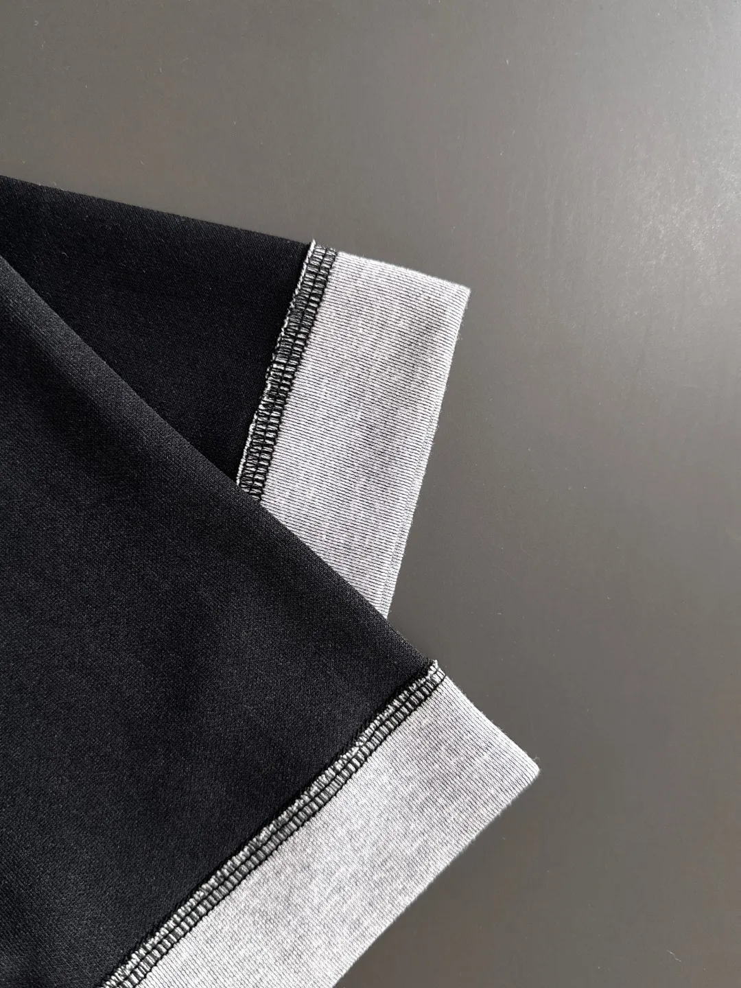 🅿️270 shipped next day Dior 2025 summer new style (top quality, differentiated currency) launches double yarn pure cotton fabric short sleeves, spring and summer catwalk style, personalized and exclusive style, same style for men and women, using imported custom-dyed fabrics, chain bottom back collar, fully shoulder-covering, no deformation or shrinkage when exposed to water, SIZE: M to 3XL