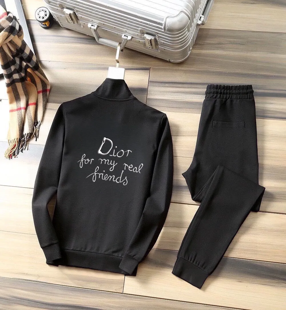 🅿️420 [DIOR Dior] (Fat Man Gospel) hot-selling suit is coming. Focus on the original version of the official website. 2025 new hot-selling cardigan sweater suit. The original order is the best product. 🇭🇰The meticulous work of top designers is dedicated to a fitting and perfect upper body effect. All-natural high-quality Roman cotton 100%, close-fitting comfort, noble and elegant! Original hardware embodies elegance and nobility! Counter size: M-5XL (maximum wear up to 220 pounds)