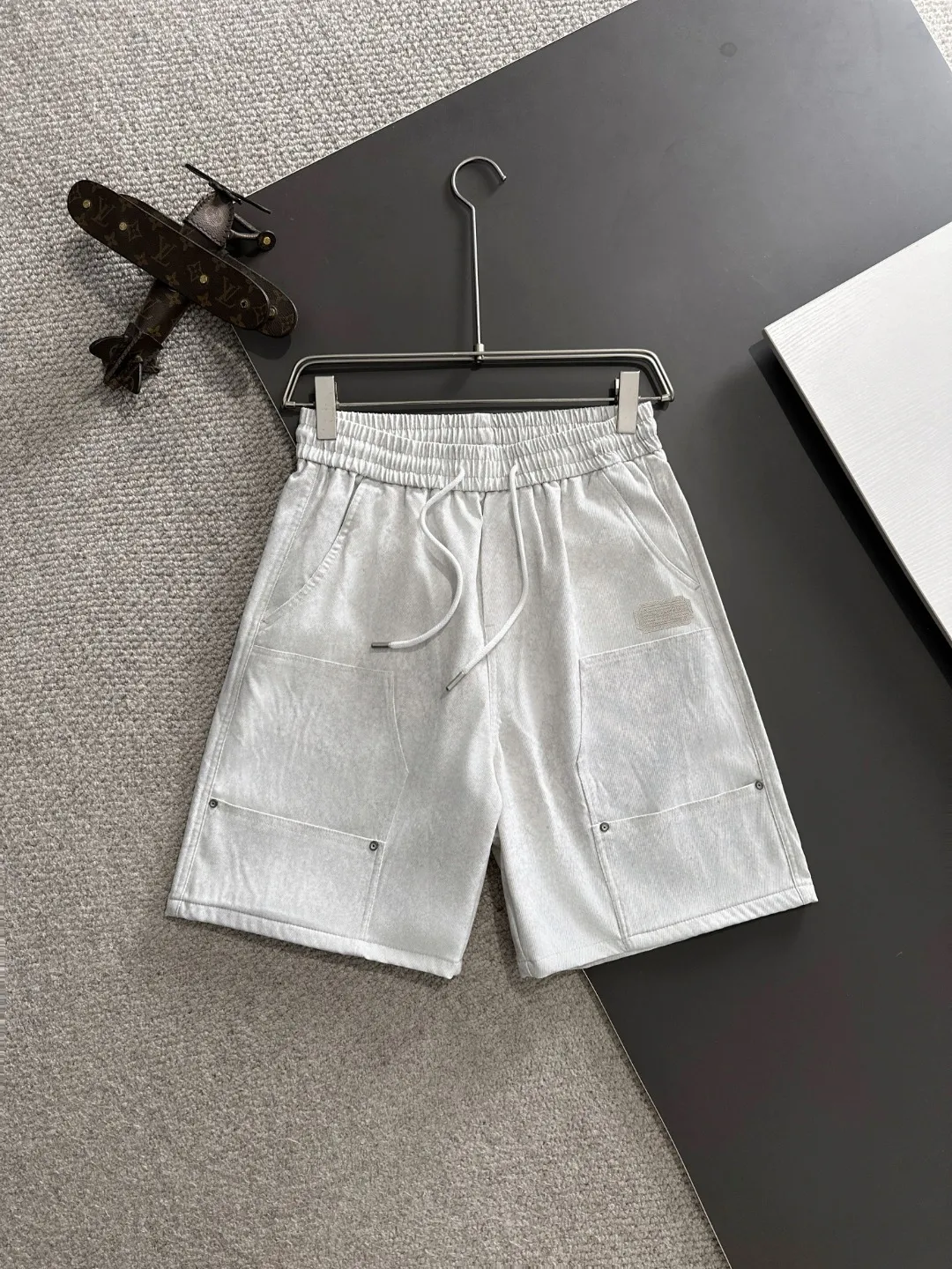 🅿️330 Next day shipping High-end goods Dior 2025 spring and summer new elastic band casual shorts, custom-made fabrics at the counter. High breathability and comfort, impeccable details, brand element design concept, reflecting high quality. It feels delicate and soft! It presents a casual cut and the upper body shape is great! Size: M-3XL