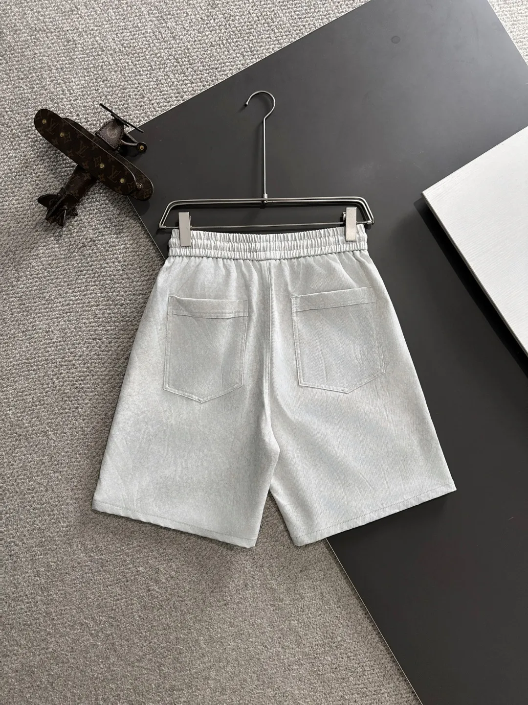 🅿️330 Next day shipping High-end goods Dior 2025 spring and summer new elastic band casual shorts, custom-made fabrics at the counter. High breathability and comfort, impeccable details, brand element design concept, reflecting high quality. It feels delicate and soft! It presents a casual cut and the upper body shape is great! Size: M-3XL