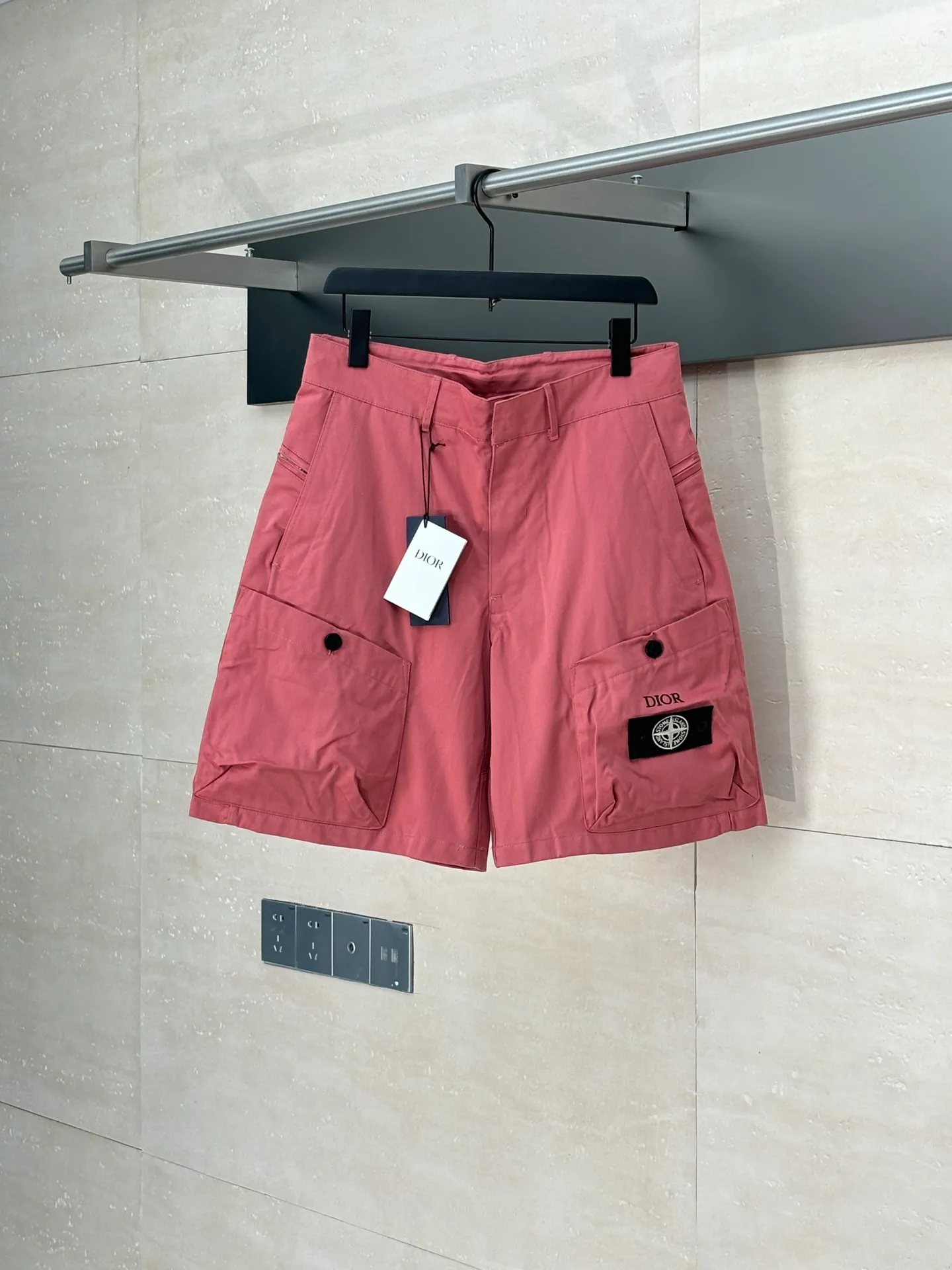 🅿️550 Dio*/Dior 25Ss Stone Island co-branded multi-functional shorts, custom-woven and dyed technical canvas fabric, Stone Island policy armband, custom-woven flat machine rib, perfect restoration, mold opening, latest co-branded hardware Sizr: S/M/L/XL