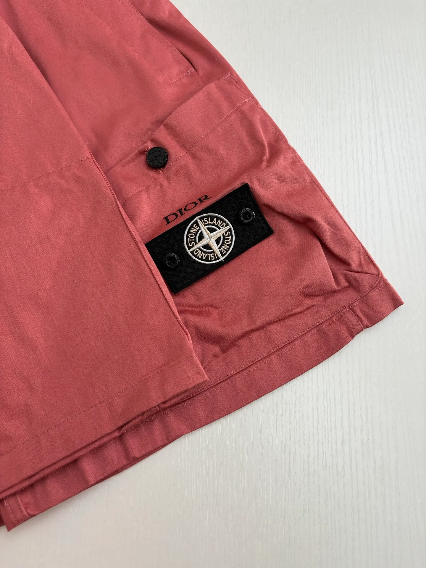 🅿️550 Dio*/Dior 25Ss Stone Island co-branded multi-functional shorts, custom-woven and dyed technical canvas fabric, Stone Island policy armband, custom-woven flat machine rib, perfect restoration, mold opening, latest co-branded hardware Sizr: S/M/L/XL