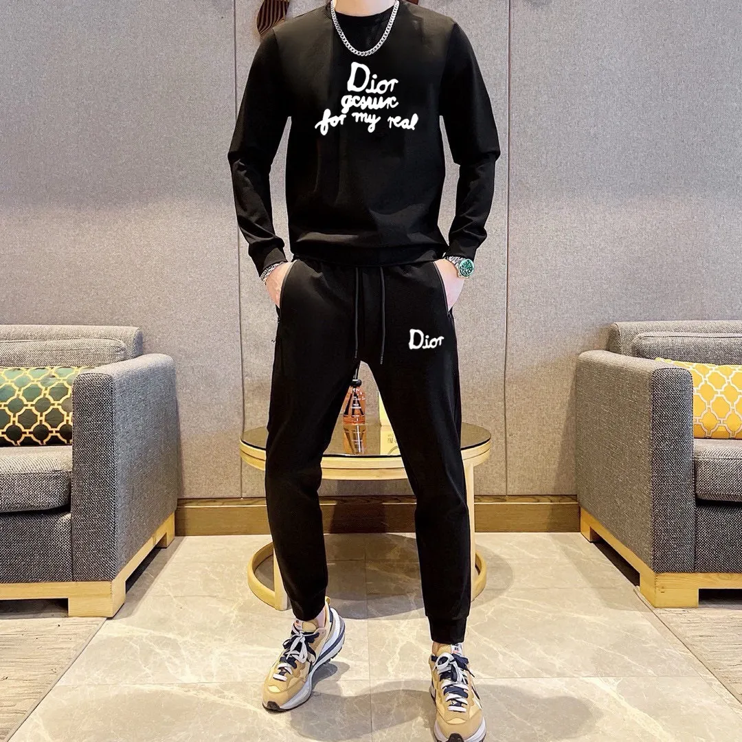 🅿️380 [DIOR Dior] (Fat Man’s Gospel) hot-selling suit is coming. Focus on the original version of the official website. 2025 new hot-selling sweatshirt suit. The original order is the best product. 🇭🇰The meticulous work of top designers is dedicated to a fitting and perfect upper body effect. All-natural high-quality Roman cotton 100%, close-fitting comfort, noble and elegant! Original hardware embodies elegance and nobility! Counter size: M-5XL (maximum wear up to 220 pounds)