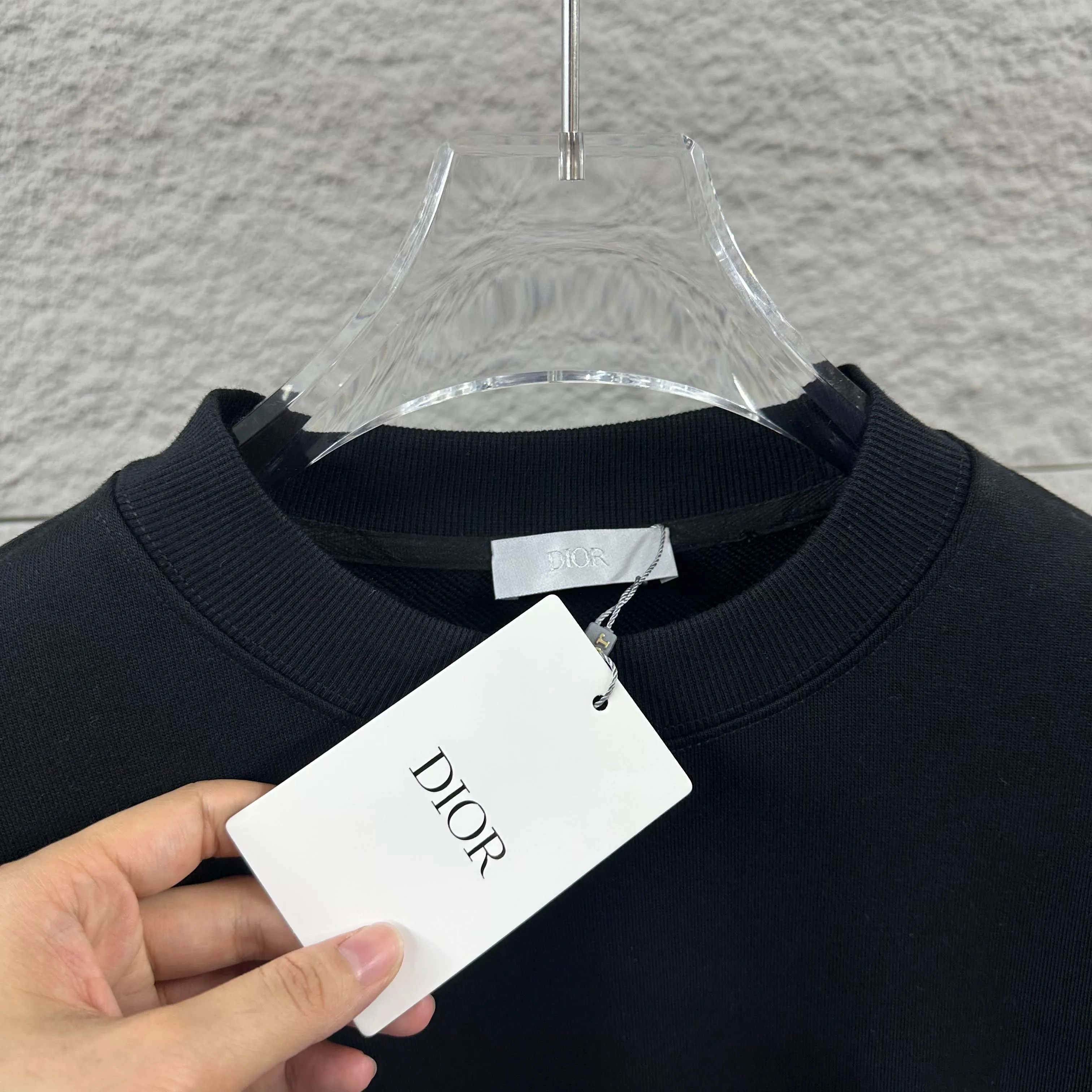 🅿️260 Dio* Christian Dior 2025 early autumn and winter new style, classic letter three-dimensional flocking technology + printing, simple and elegant, custom terry fabric, long-sleeved sweatshirt, same style for men and women, color: black, white, size: S (90-130 pounds) M (120-150 pounds) L (140-165 pounds) XL (160-180 pounds) XXL (180-210 pounds)