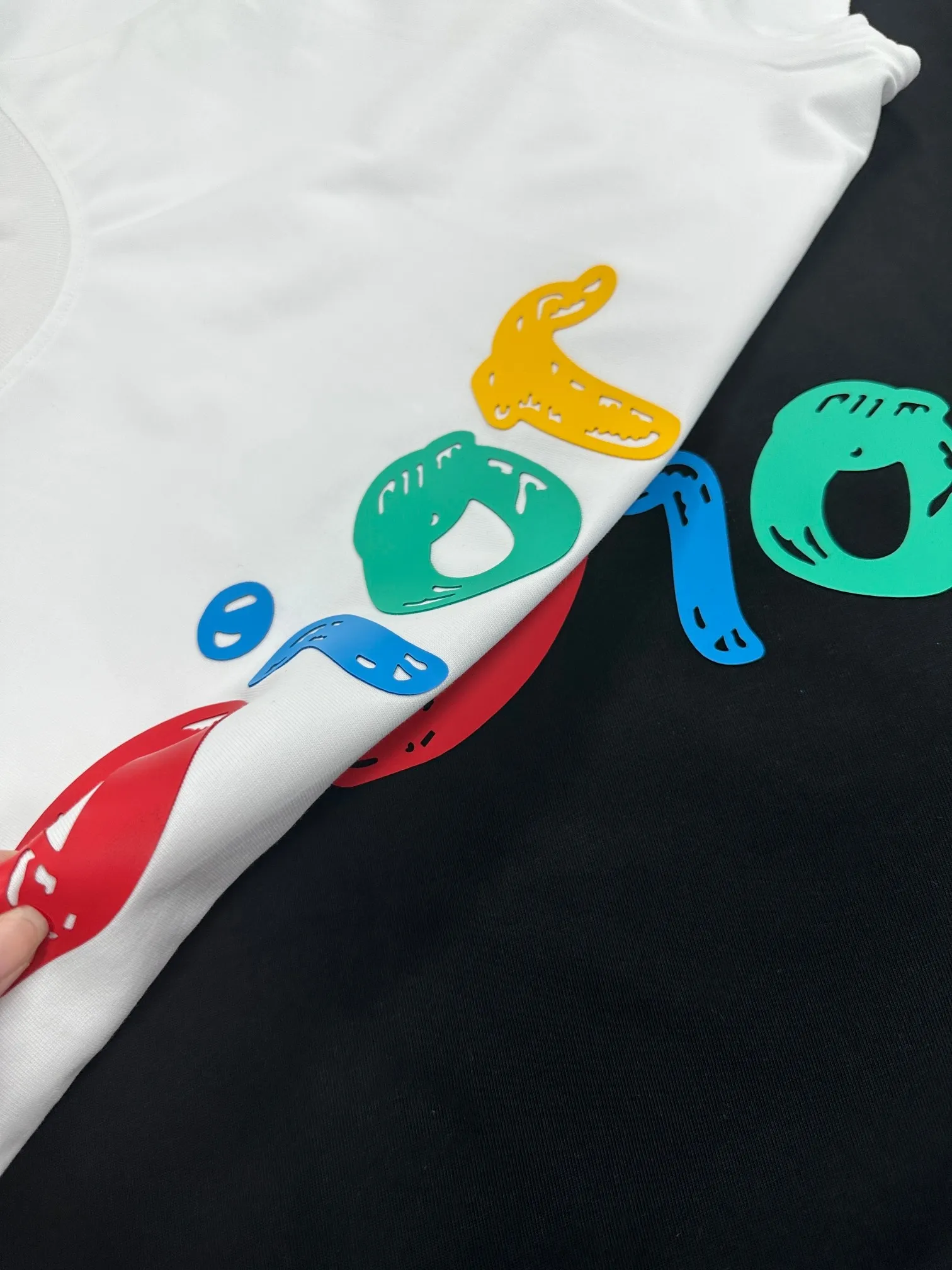 🅿️180 Dio* Dior 2025 spring and summer new style Classic colorful letters thick plate three-dimensional silicone technology Simple and elegant Customized double yarn plain cotton fabric Short-sleeved T-shirt Unisex Color: Black White Size: S (90-130 catties) M (120-150 catties) L (140-165 catties) XL (160-180 catties) XXL (180-210 pounds)