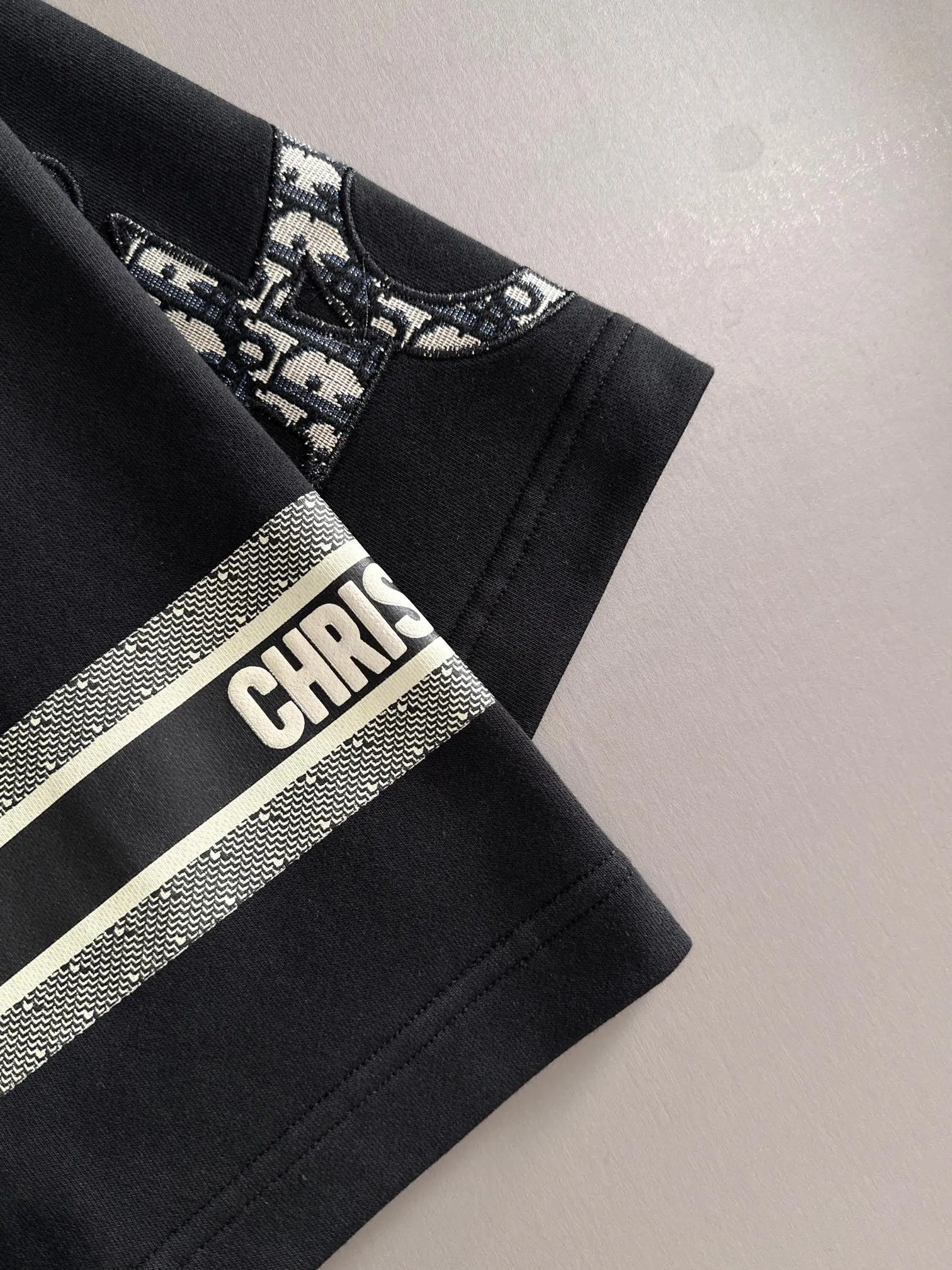 🅿️210 set style! Dior Dior 2025 new model, light luxury, patch embroidery logo, flocked CD striped letters, daily commuting for men and women, essential casual shorts, ·Customized terry fabric, ·Imported machine embroidery process, ·Inner edge processing, no head pressure, ·Waist label, hang tag, three wash marks, complete, color: black, size: XS S M L