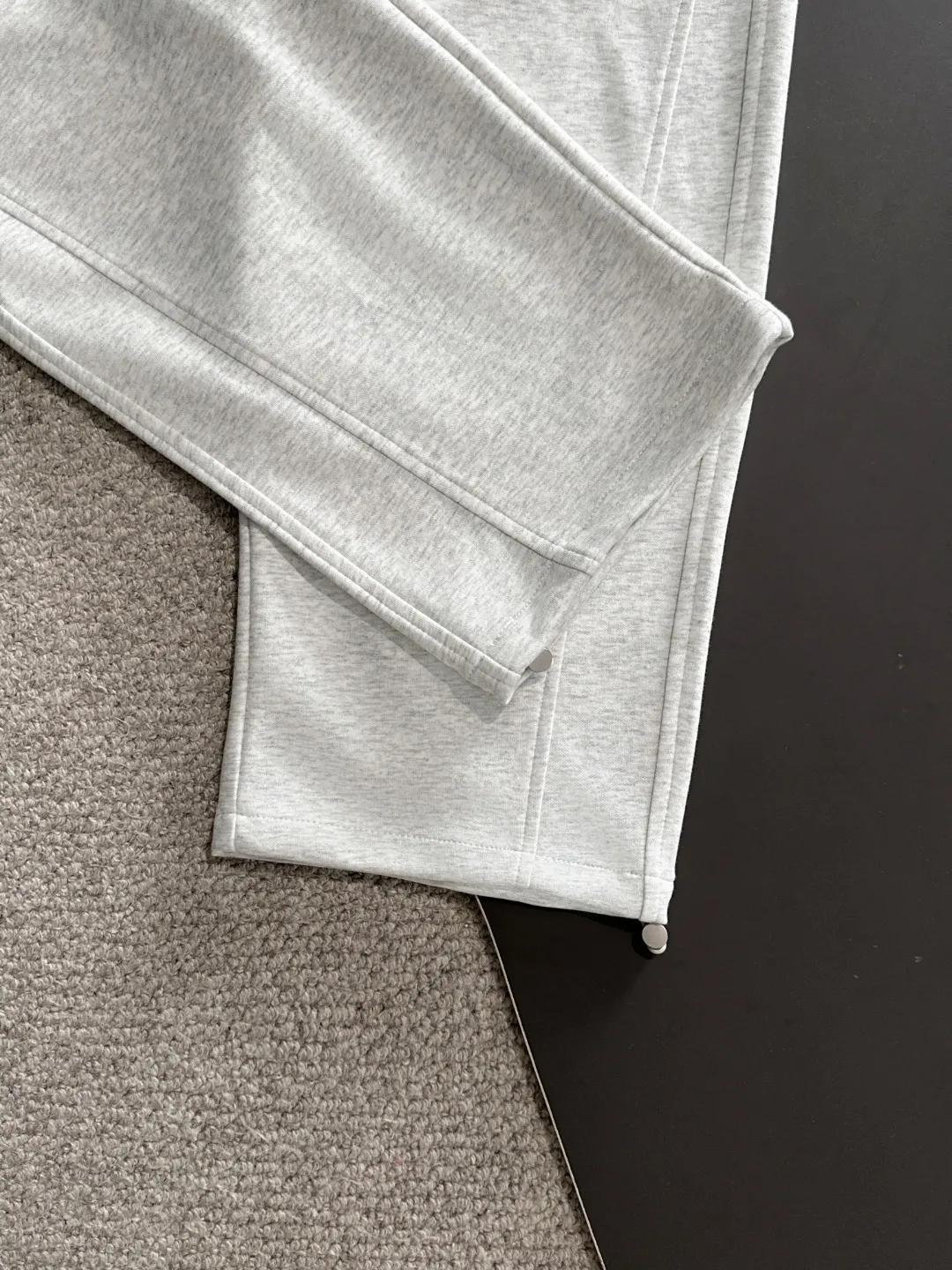 🅿️400 next day shipping Dior 2025 spring and summer new elastic band casual pants, thin counter custom fabrics, high breathability and comfort, impeccable details, brand element design concept, reflecting high quality. It feels delicate and soft! It presents a casual cut and the upper body shape is great! Size: M-4XL