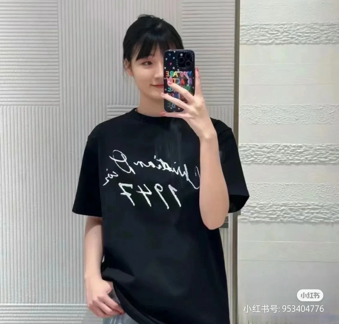 🅿️170 [DIOR Dior] 2025FW short-sleeved T-shirt LOGO printing High-end 26s double yarn 300g fabric Heavy fabric Customized frame ribbing in the same cylinder and dyeing Complete three standards Same style for men and women Color: Black White Size: S M L XL 2XL