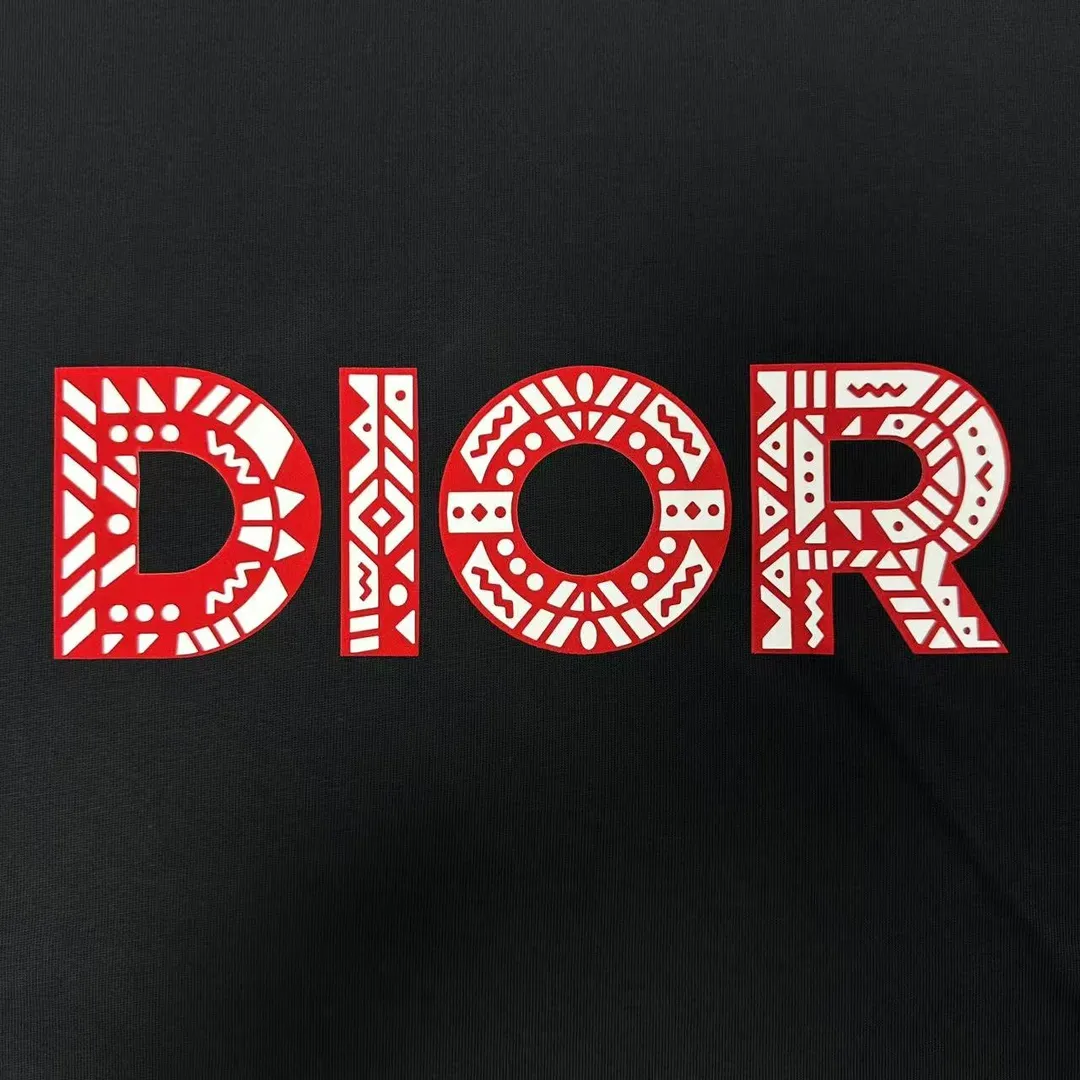 🅿️190 Dio* Dior 2025 spring and summer new style Classic letter flocking technology + three-dimensional silicone Simple and elegant Customized double yarn plain cotton fabric Short-sleeved T-shirt Unisex Color: Black White Size: S (90-130 catties) M (120-150 catties) L (140-165 catties) XL (160-180 catties) XXL (180-210 pounds)
