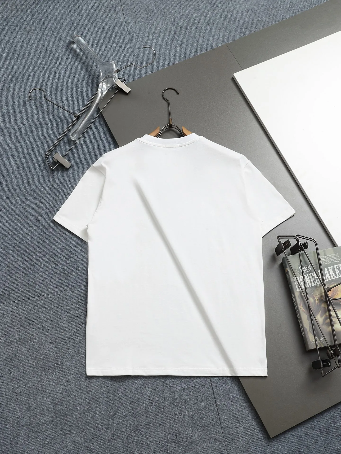 🅿️170 Dior Dijia 2024 new style, customized 270g double yarn pure cotton fabric, patch pocket letter logo, same style for men and women, short-sleeved T-shirt, color: black/white, size: XS-L