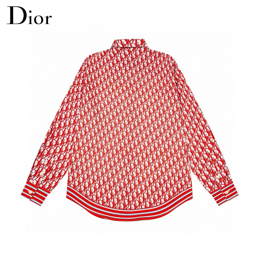 🅿️286 DIOR 🔥The most popular style is coming, full-print presbyopic LGOO barrage digital printed long-sleeved shirt, 2024ss official website new long-sleeved shirt, exquisitely printed logo, high-end version, in-store customized fabric, highly breathable and comfortable, exquisitely crafted, with impeccable detail processing, ✅customized logo engraved buttons, complete with three labels. Brand element design concept reflects high quality. It feels delicate and soft! It presents a casual cut and the upper body shape is great! 🐉Code number: M-XXL