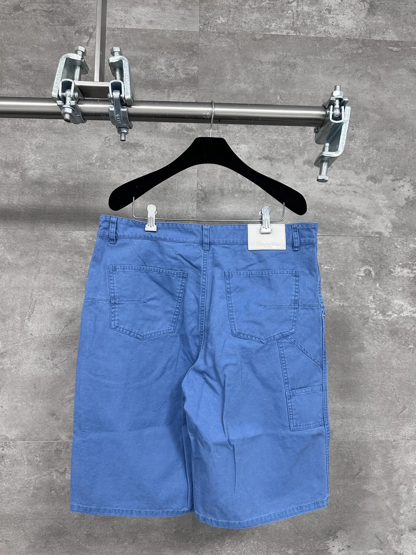 🅿️380 🔥di*r ｜25SSCD new plain knitted embroidered letter pattern denim shorts, same style for men and women, denim blue color code, size S M L Clear and delicate, environmentally friendly electroplating, lapel design and buttoned cuffs to truly restore ZG quality.
