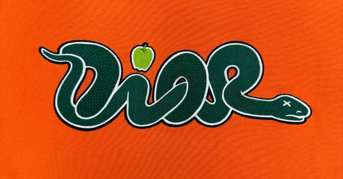 🅿️240 (top version with different currency) Will not be taken off the shelves all year round, sell with confidence Style: Dior/DIO.R short-sleeved T-shirt Fabric: 300g heavy double yarn 100% cotton Rib: 320g heavy Sorona 1*1 trendy brand Craftsmanship: embroidered logo + painting Color: White Orange Size: XS S M L No gender distinction, same style for men and women