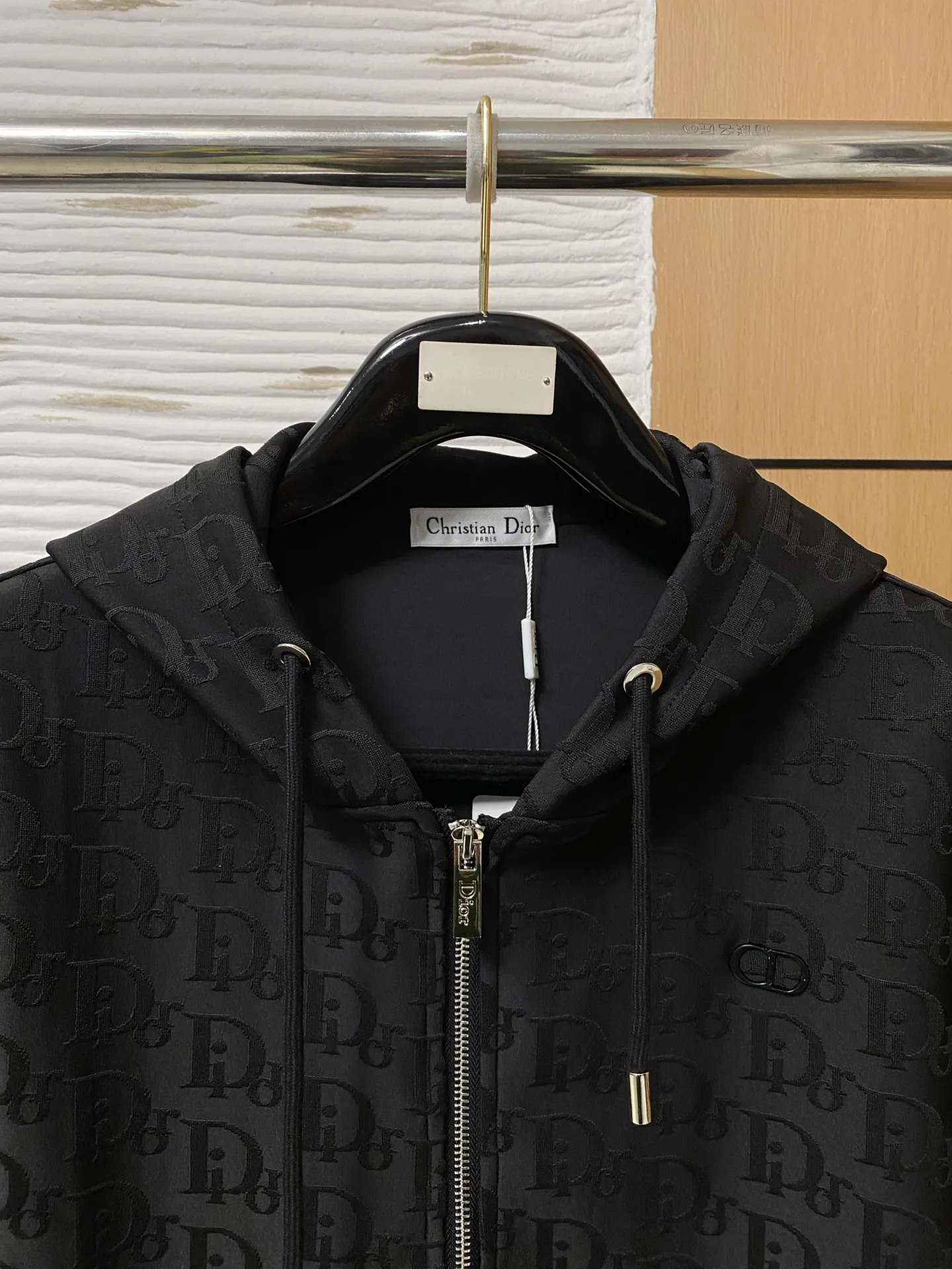 🅿️720 Dior’s 2025 autumn and winter new counter style casual Tencel cotton fabric suit, breathable, comfortable and casual! Full of high-end feel! The details are exquisite and high-end, and the workmanship is impeccable! The original high-end fabric is very high-end! The fabric is crisp, anti-wrinkle and wear-resistant, warm, neat and stylish. Everyone must buy a set this autumn and winter. They must look cool and cool when wearing it. This is a particularly recommended model from our store! M-3XL