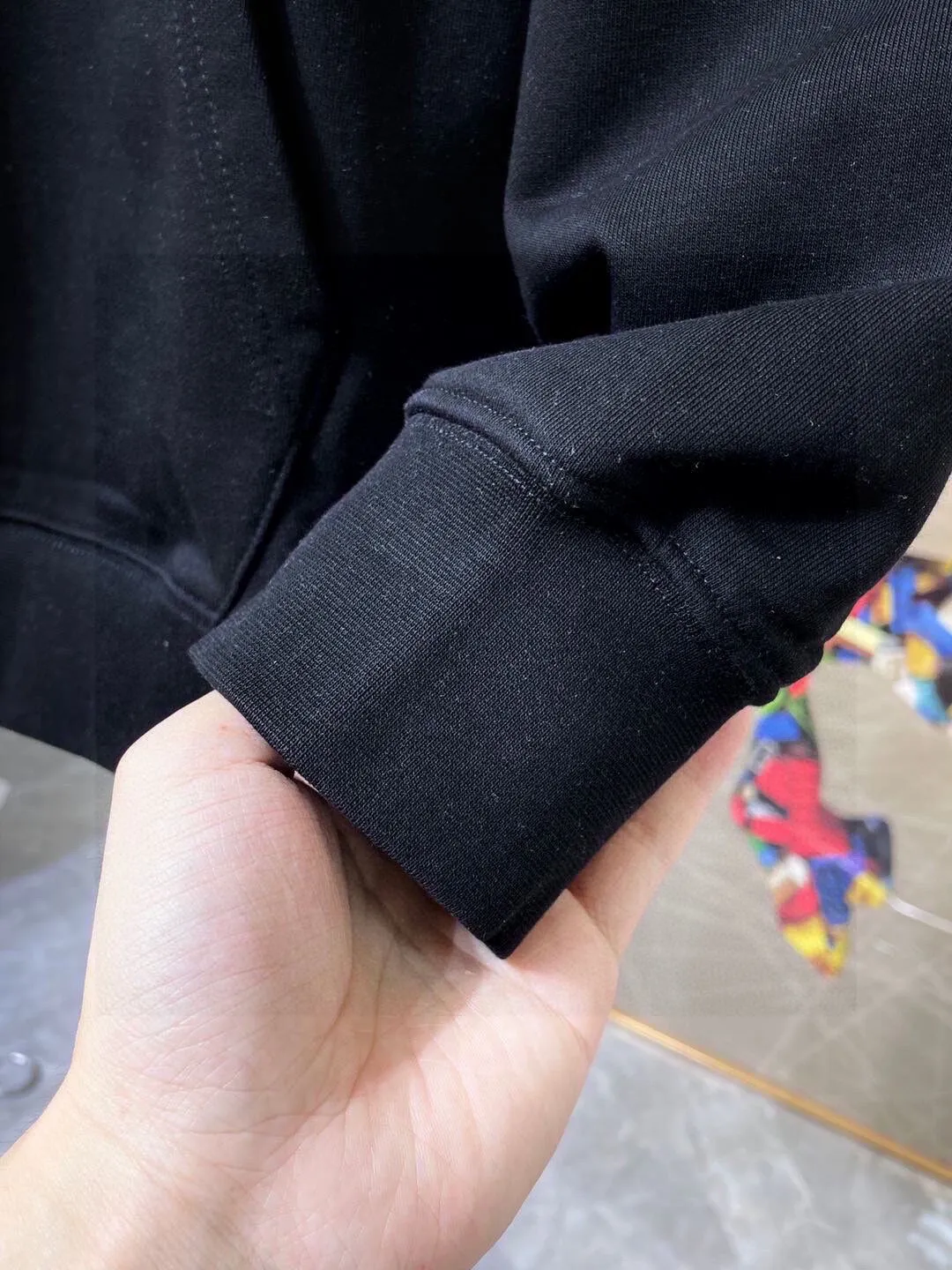 🅿️400 [DIOR Dior] (Fat Man Gospel) hot-selling suit is coming. Focus on the original version of the official website. 2025 new hot-selling cardigan sweater suit. The original order is the best product. 🇭🇰The meticulous work of top designers is dedicated to a fitting and perfect upper body effect. All-natural high-quality Roman cotton 100%, close-fitting comfort, noble and elegant! Original hardware embodies elegance and nobility! Counter size: M-5XL (maximum wear up to 220 pounds)