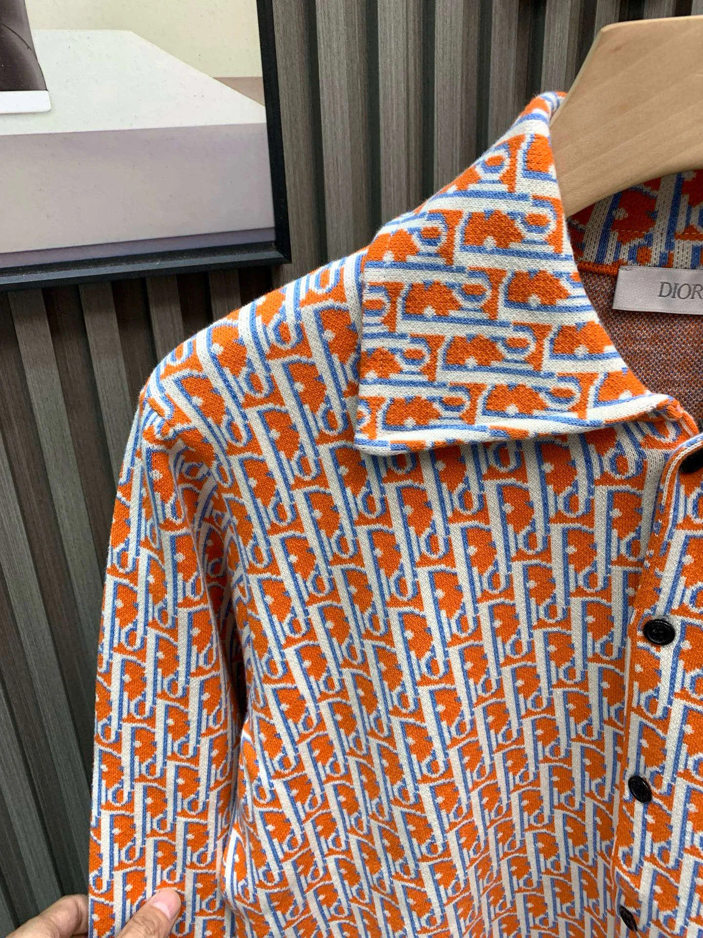 🅿️470 Orange