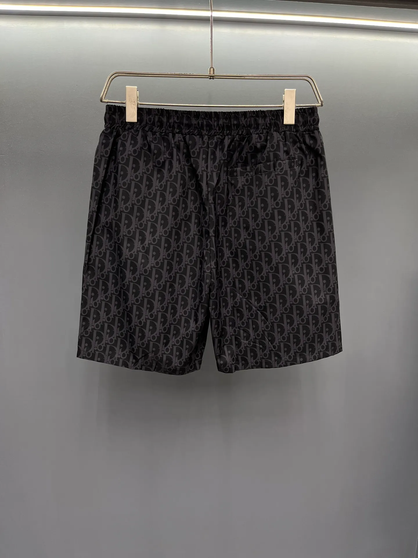 🅿️130 #V0065 [Replenishment throughout the year] Dior 🔥🔥🔥The latest men's trendy brand beach pants, the material is fine and smooth, fast fashion high-definition fabric printing, excellent feel 👍👍👍A must-have for men in summer, size M to XXXL