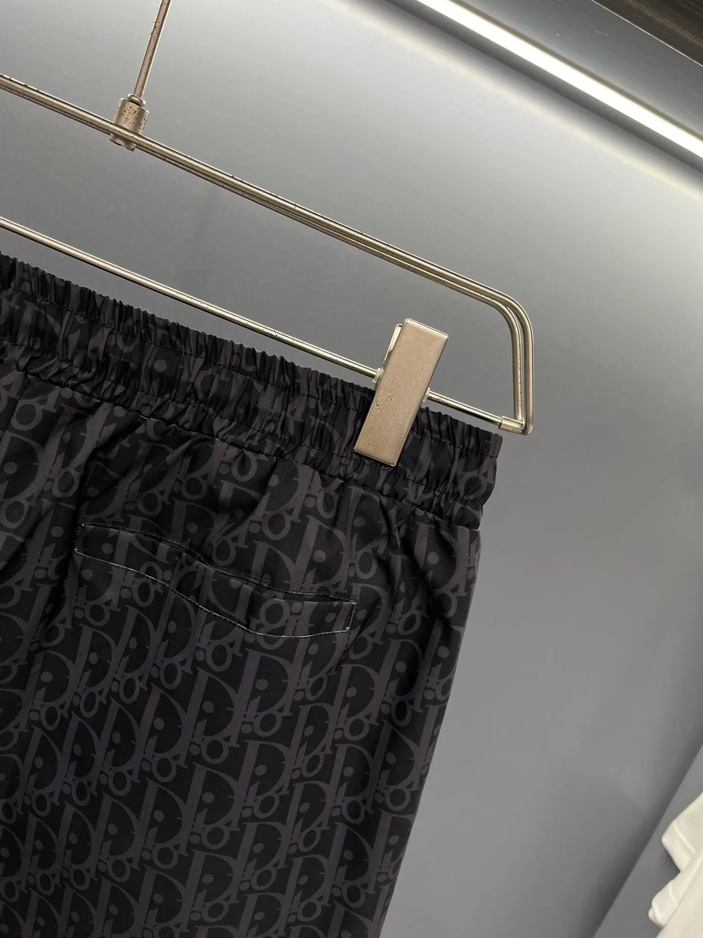 🅿️130 #V0065 [Replenishment throughout the year] Dior 🔥🔥🔥The latest men's trendy brand beach pants, the material is fine and smooth, fast fashion high-definition fabric printing, excellent feel 👍👍👍A must-have for men in summer, size M to XXXL