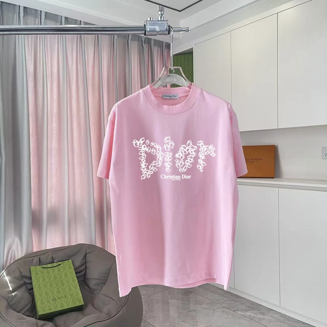 🅿️170 Dio Dior 2025 summer new style Personalized letter logo printing Short-sleeved T-shirt Customized fabric 300g Same style for men and women Color: Black White Pink Sky Blue Size: S M L XL XXL Five codes​
