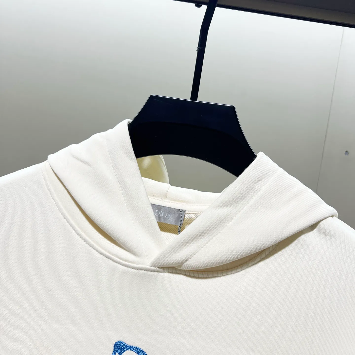 🅿️290 DIOR/Dior 420g pure cotton fabric hooded sweatshirt, classic rope embroidery signature on the chest ✍️letter LOGO logo technology, official synchronization, high version, high quality, fashionable personality, versatile trend, pure original quality, original fabric, tag, collar label, washed wheat, three standards complete, color: black, apricot, blue. Size: XS-L