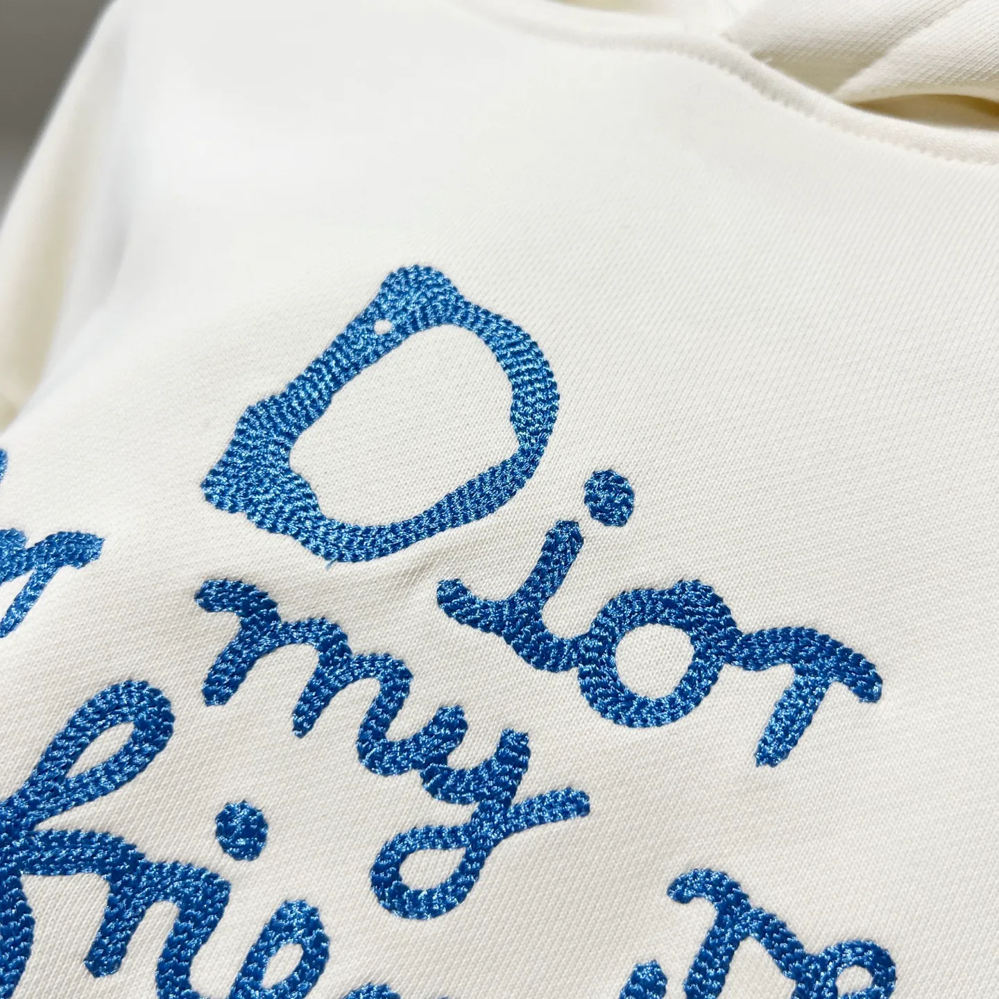🅿️290 DIOR/Dior 420g pure cotton fabric hooded sweatshirt, classic rope embroidery signature on the chest ✍️letter LOGO logo technology, official synchronization, high version, high quality, fashionable personality, versatile trend, pure original quality, original fabric, tag, collar label, washed wheat, three standards complete, color: black, apricot, blue. Size: XS-L