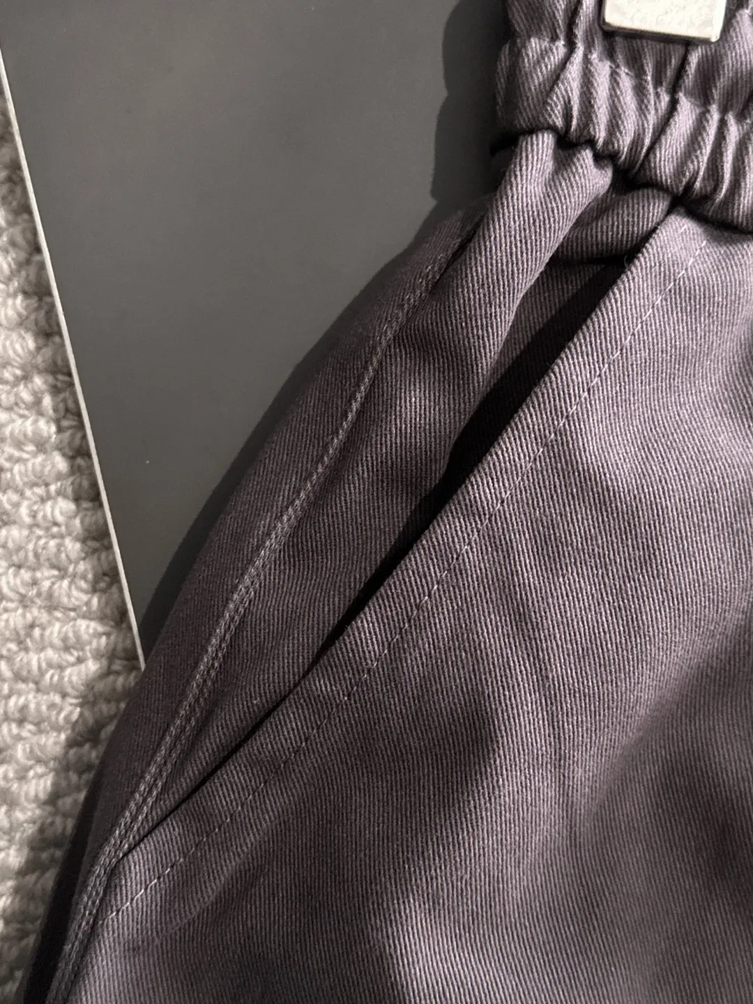 🅿️400 next day shipping Dior 2025 spring and summer new elastic band casual pants, thin counter custom fabrics, high breathability and comfort, impeccable details, brand element design concept, reflecting high quality. It feels delicate and soft! It presents a casual cut and the upper body shape is great! Size: M-3XL