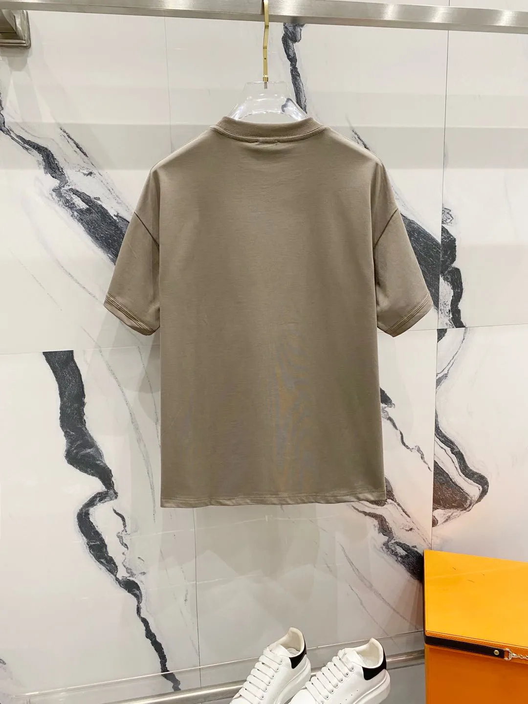 🅿️180 DIOR 260g round neck short-sleeved T-shirt, co-branded Stone Island & Dior letter embroidery🪡LOGO official synchronization, high version, high quality, fashionable personality, versatile trend, pure original quality, original fabric, tag, collar label, washed wheat, complete three standards, color: black, apricot, gray. Size: XS-L