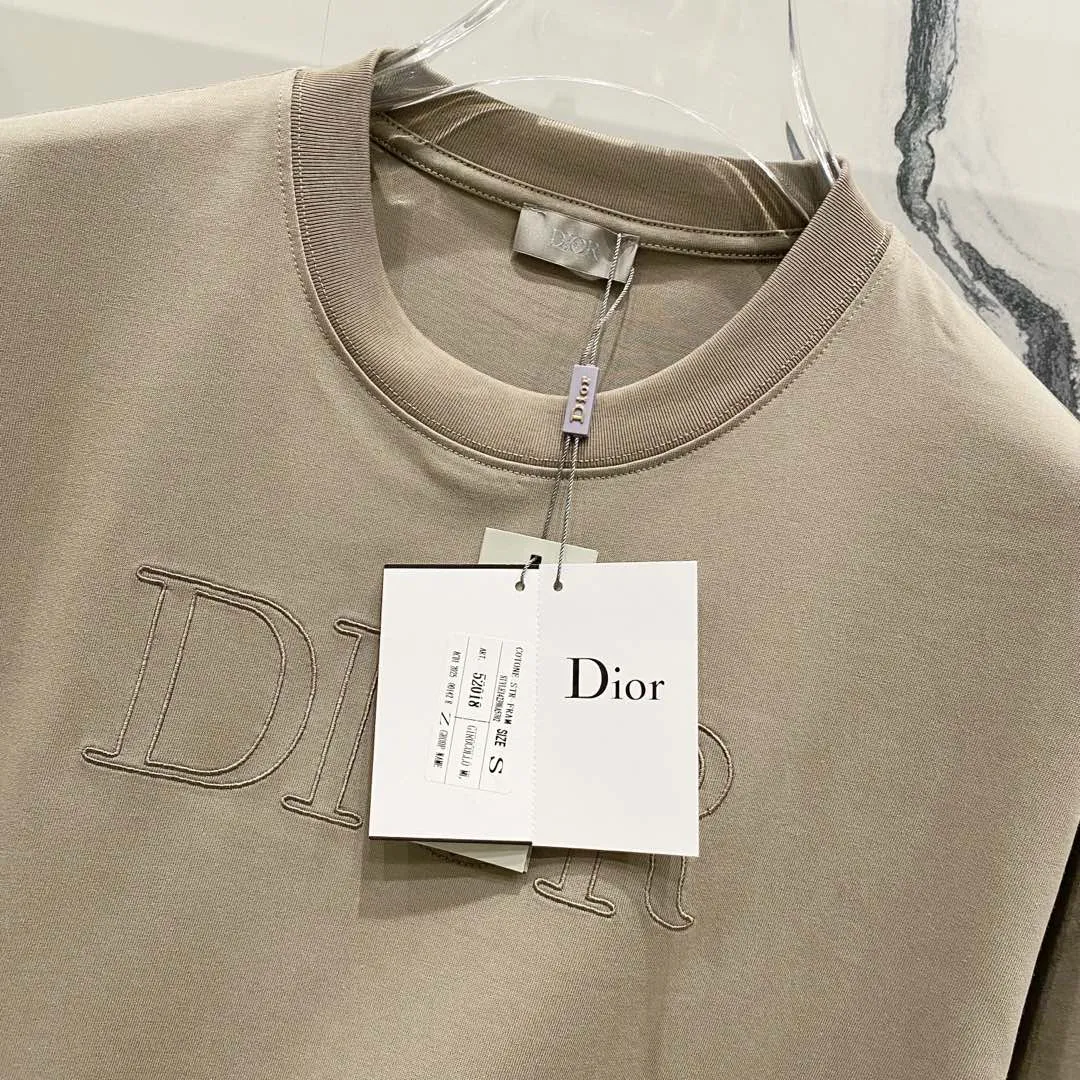 🅿️180 DIOR 260g round neck short-sleeved T-shirt, co-branded Stone Island & Dior letter embroidery🪡LOGO official synchronization, high version, high quality, fashionable personality, versatile trend, pure original quality, original fabric, tag, collar label, washed wheat, complete three standards, color: black, apricot, gray. Size: XS-L