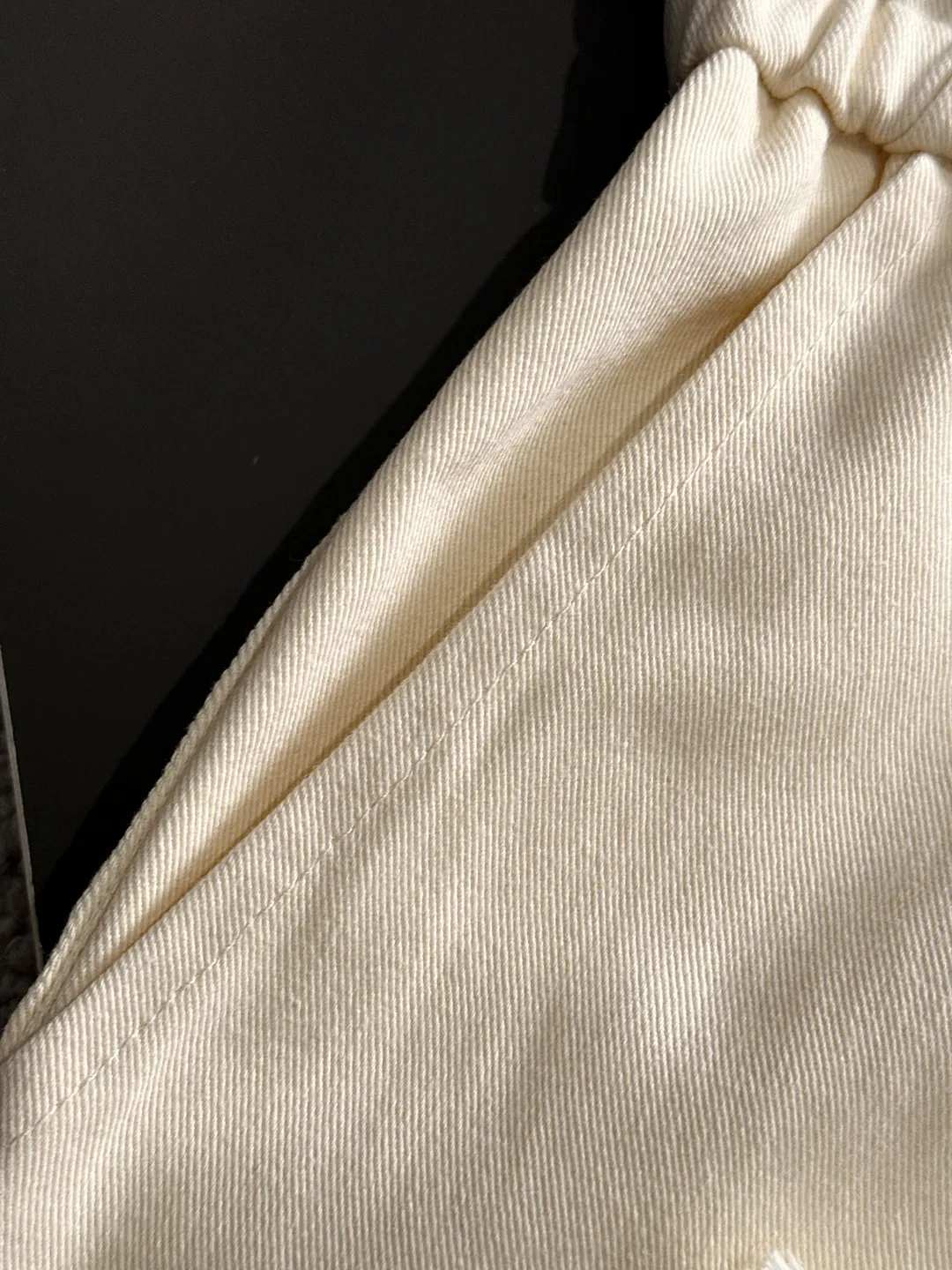 🅿️400 next day shipping Dior 2025 spring and summer new elastic band casual pants, thin counter custom fabrics, high breathability and comfort, impeccable details, brand element design concept, reflecting high quality. It feels delicate and soft! It presents a casual cut and the upper body shape is great! Size: M-3XL