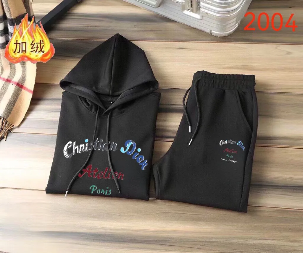 🅿️420 brand [Dior] (velvet and thickened) 2025 spring new product, celebrities' favorite fashion-flavored casual suit, clean and neat tailoring, full of urban style. It is made of high-quality customized fabrics, with excellent thermal insulation effect inside, soft and dry feel, and a crisp and stylish upper body effect. The three-dimensional cutting process and the pattern are all of high standards, and the silhouette version has the right benefits! It is not tight at all, and you feel good when you put it on. So many top-quality raw materials create high-end products with unparalleled value. It is the first choice for high-end fashion people. (Size: M-4XL can wear up to 200 pounds)