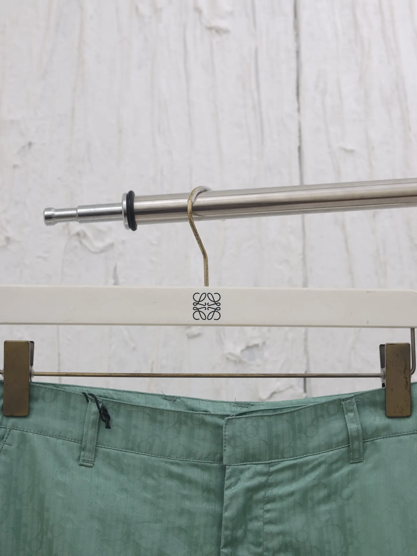🅿️430 Dio*/Dior 25SS new oblique printed mulberry silk blend cargo shorts. Equipped with zipper buttons and hook fasteners, two side welt pockets, two front zipper pockets with Dr zip pullers, two rear welt pockets, and belt loops.  Size：S/M/L/XL