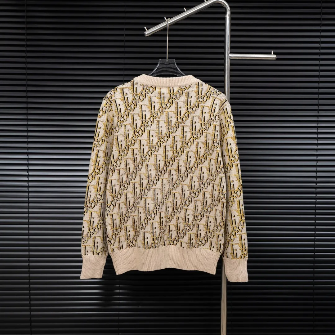 🅿️330 Style: DIOR Dior all-over knitted long-sleeved sweater Size: S-XXL Fabric: Wool blend Accessories: Full set of customized original accessories No gender distinction, same style for men and women