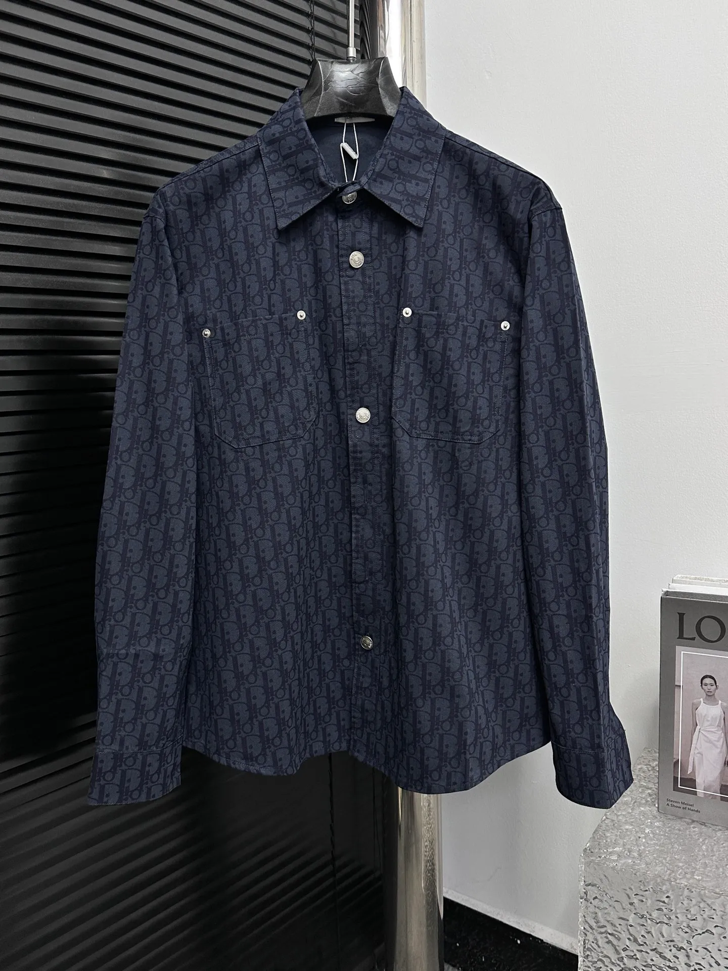 🅿️270 【Dior】Dior’s new classic logo printed shirts for men and women, casual tops and jackets! The fabric adopts imported printing machine batch printing process technology, perfect control, different from other versions in the market, very high-quality fabric! Size: S M L XL