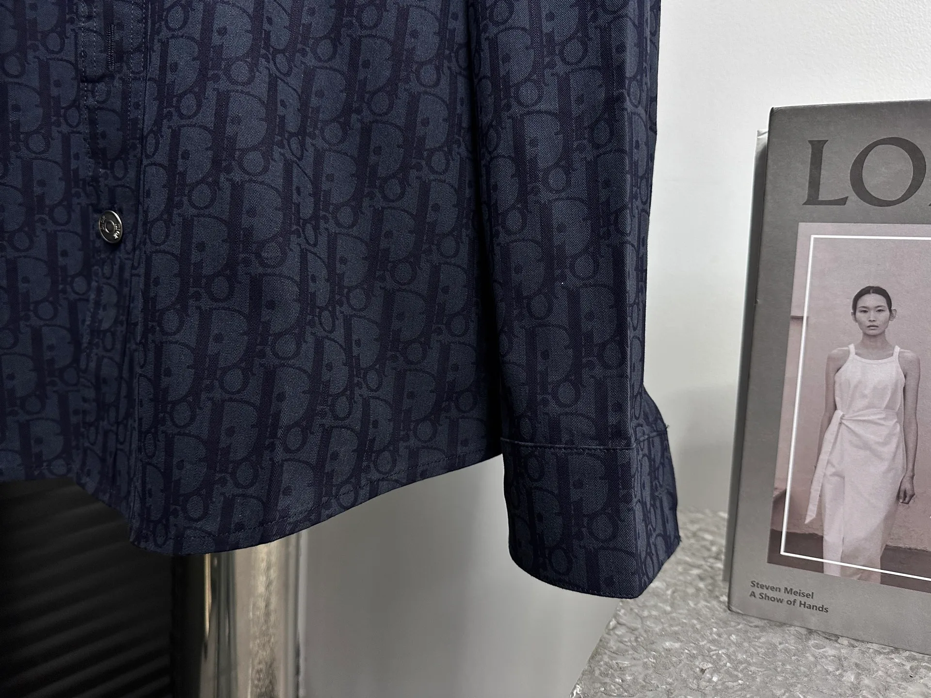 🅿️270 【Dior】Dior’s new classic logo printed shirts for men and women, casual tops and jackets! The fabric adopts imported printing machine batch printing process technology, perfect control, different from other versions in the market, very high-quality fabric! Size: S M L XL