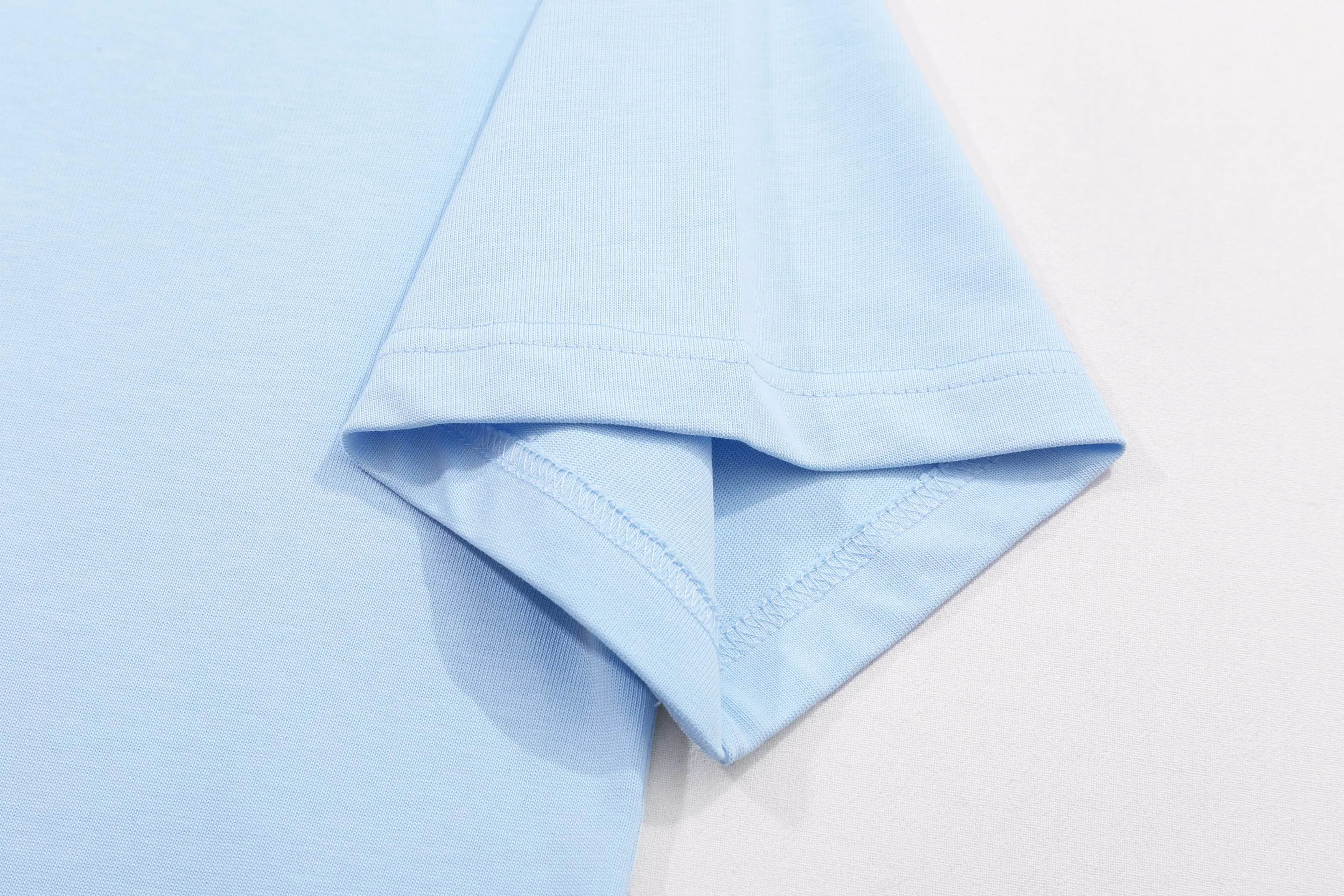 🅿️190 High-quality new DIOR Dior new series little blue cat embroidered short-sleeved T-shirt. Pure cotton double yarn fabric, using high-density thread embroidery, loose version, full set of accessories. The fabric is soft, thick and complete with three standards. Same size for men and women: XS-L