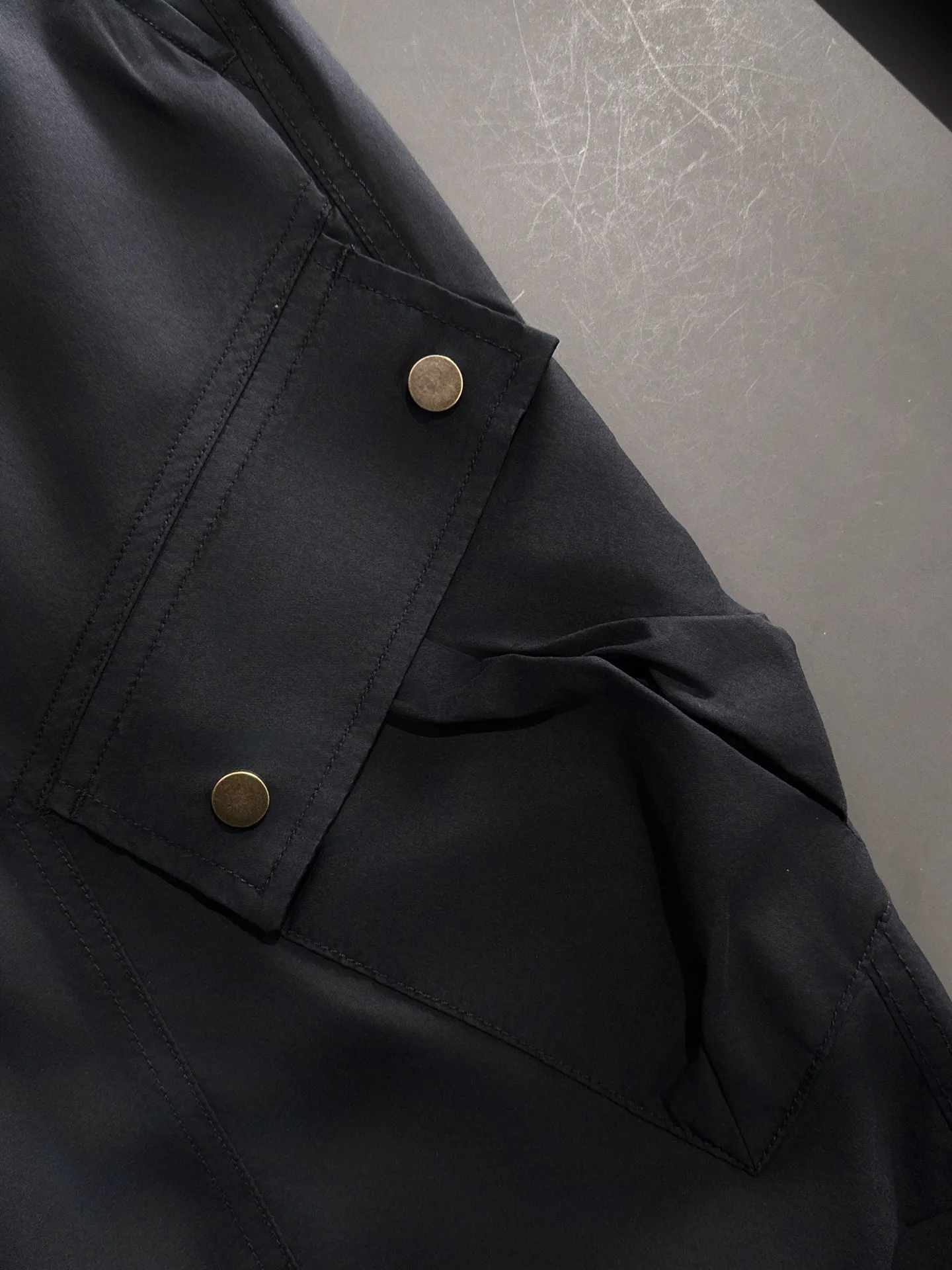 🅿️380 next day shipping Dior 2025 spring and summer new elastic band casual pants, thin counter custom fabrics, high breathability and comfort, impeccable details, brand element design concept, reflecting high quality. It feels delicate and soft! It presents a casual cut and the upper body shape is great! Size: M-4XL