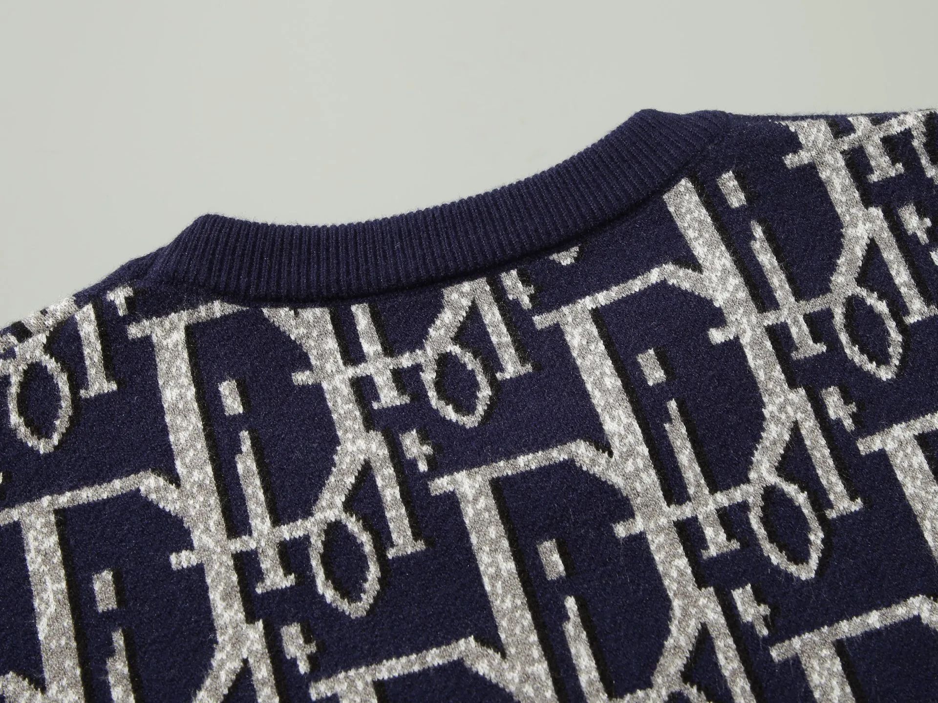 🅿️250 DIO•R, sweater, style number M2212#, size: M-XXXL, fabric: modal. Anti-pilling, color: royal blue