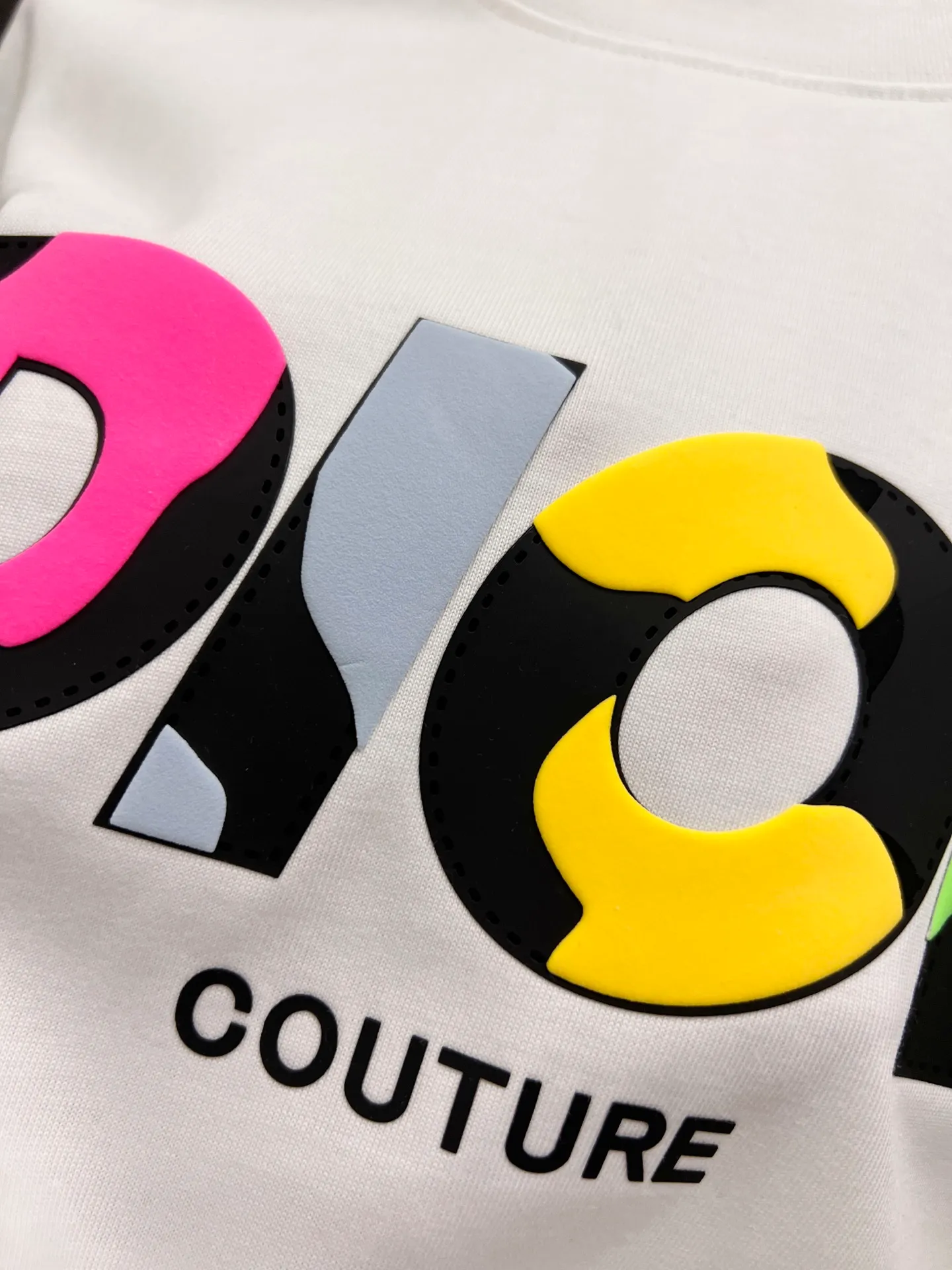 🅿️190 Dio* Dior 2025 autumn and winter new style Classic letter thick plate three-dimensional silicone technology Simple and elegant Customized double yarn plain cotton fabric Short-sleeved T-shirt Same style for men and women Size S M L XL XXL Five sizes black white