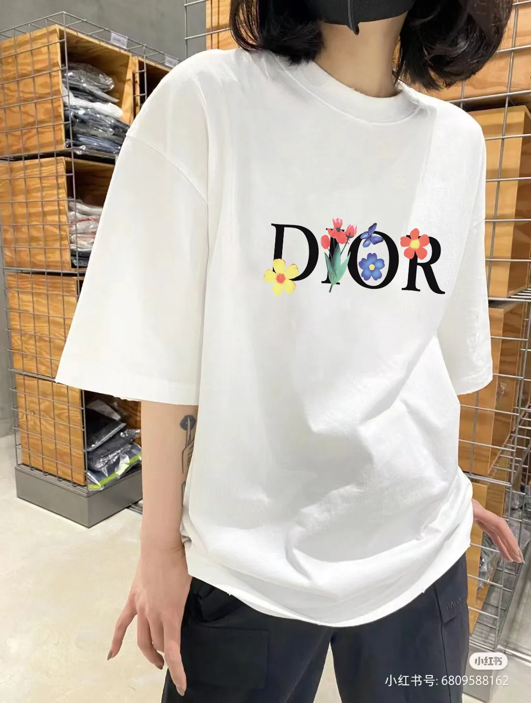 🅿️170 [DIOR Dior] 2025FW short-sleeved T-shirt LOGO printing High-end 26s double yarn 300g fabric Heavy fabric Customized frame ribbing in the same cylinder and dyeing Complete three standards Same style for men and women Color: Black White Size: S M L XL 2XL