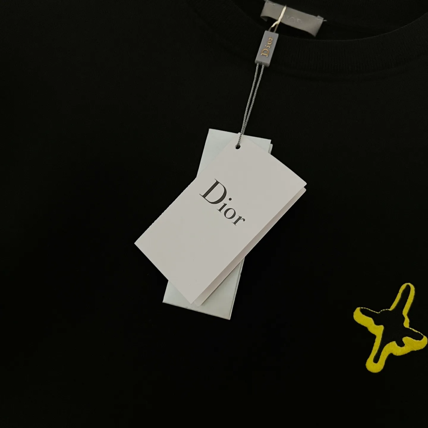 🅿️250 DIOR/Dior 420g pure cotton round neck sweatshirt, chest hand and sleeve embroidery🪡letter LOGO micro-labeling technology, official synchronization, high version, high quality, fashionable personality, versatile trend, pure original quality, original fabric, hang tag, collar label, washed wheat, complete three standards, color: black, white. Size: XS-L