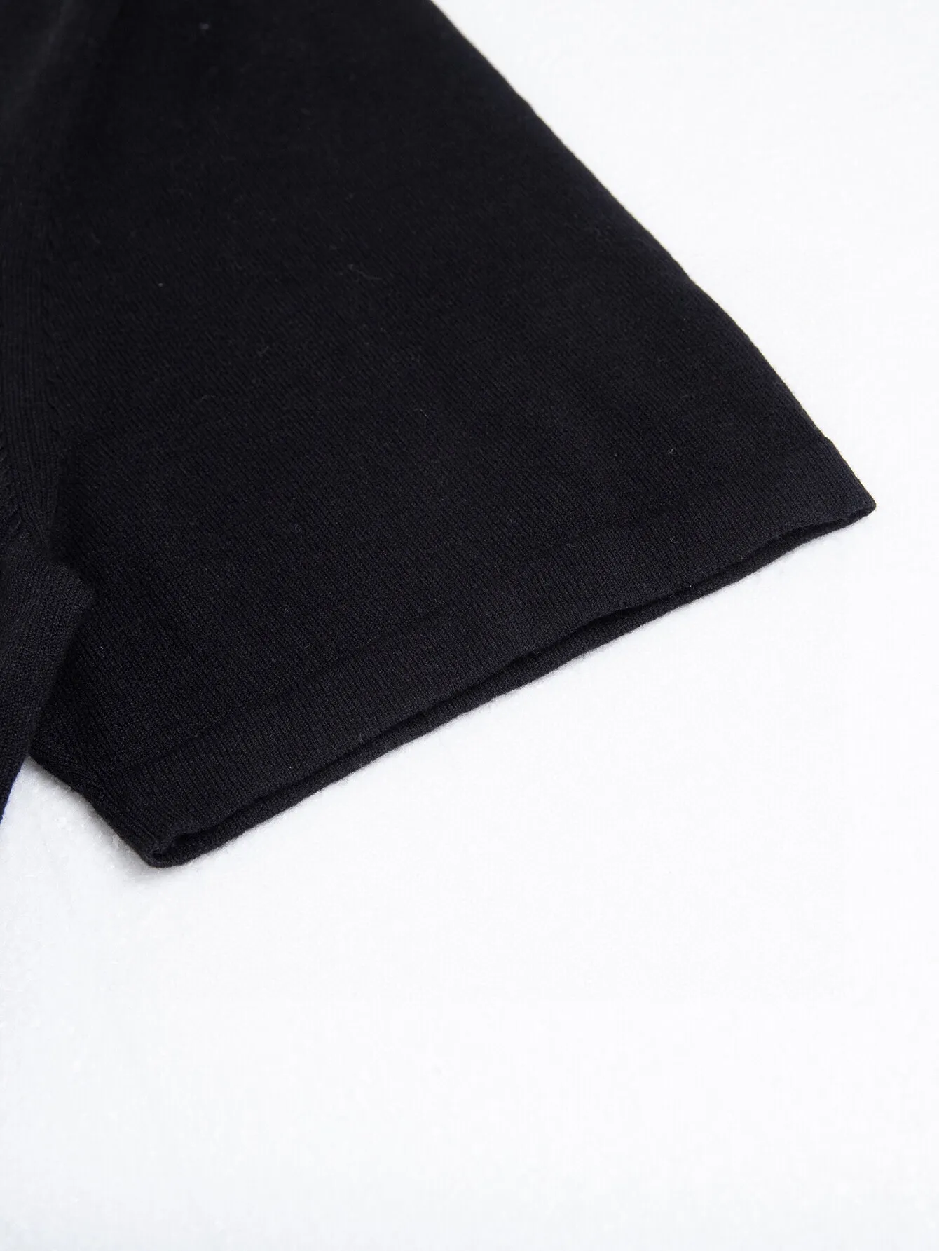 🅿️260 (ZP version) -Dior official website classic style, simple letter embroidery, wool blended round neck knitted short sleeves, same style for men and women -Using ZP custom-dyed fabrics, threads are custom-dyed in the same cylinder with zero color difference, full set of accessories customized to distinguish the market currency, welcome to compare -Color White Black Wheat Green -Size S M L XL